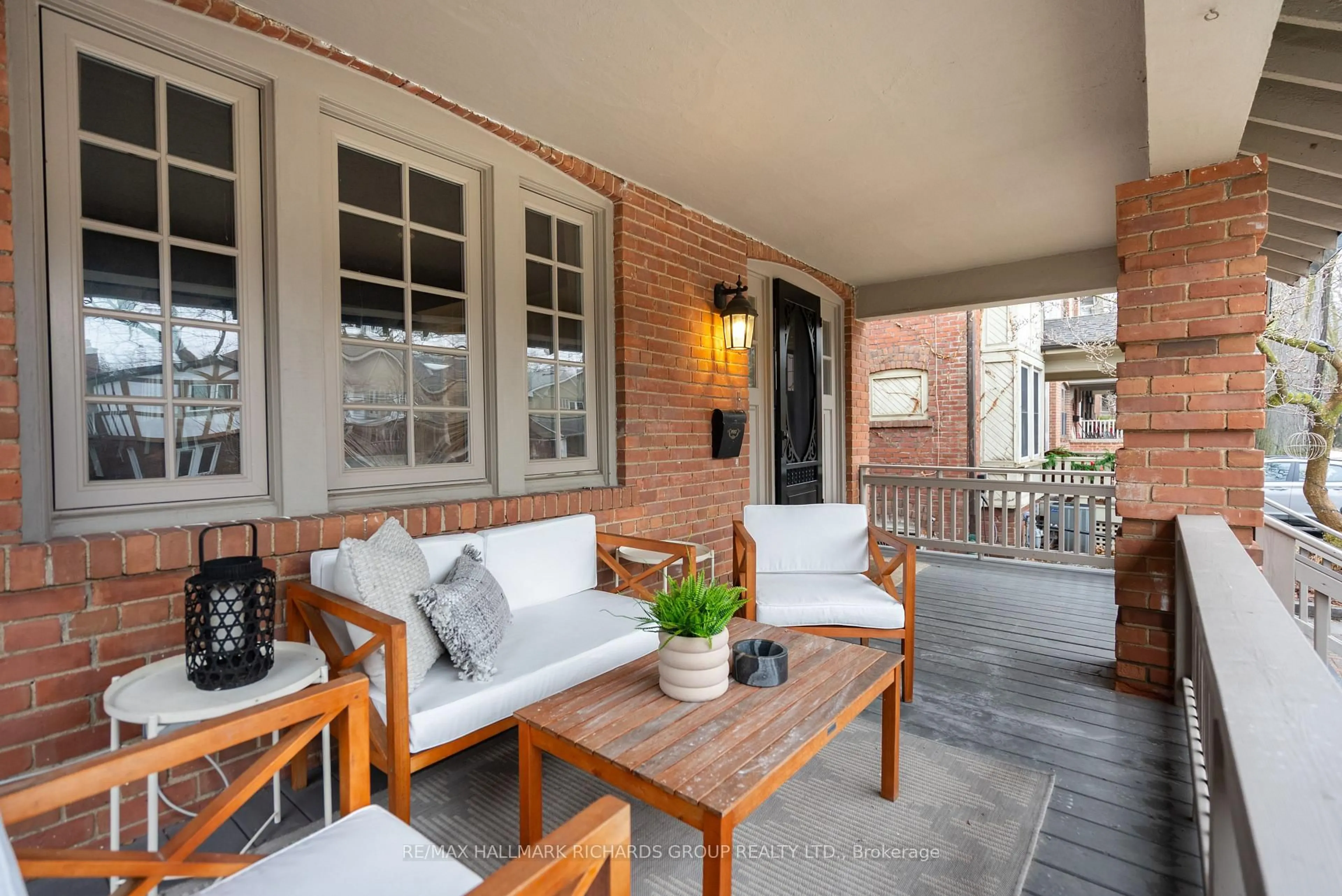 Patio, street for 152 Hammersmith Ave, Toronto Ontario M4E 2W8