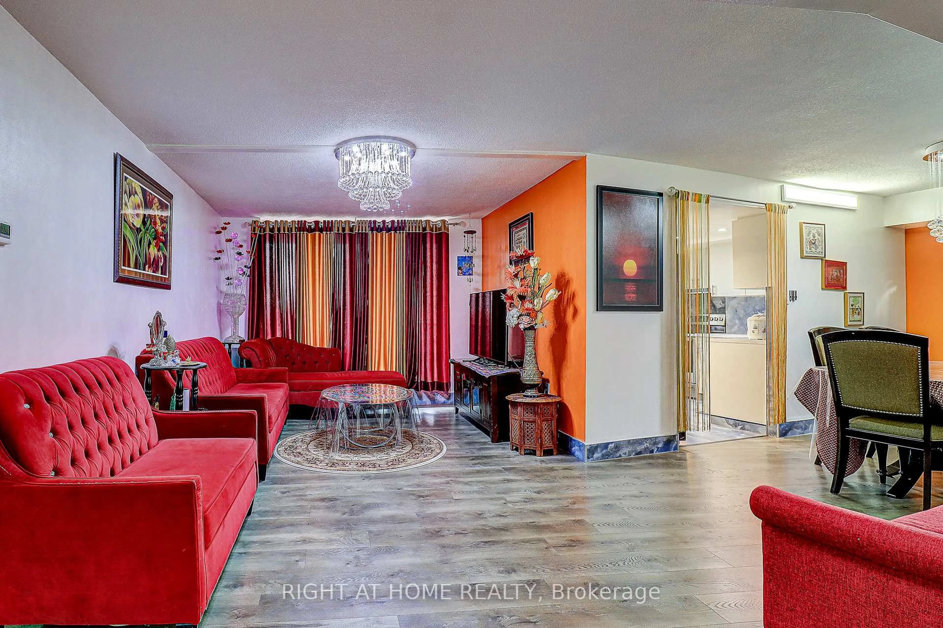 Lobby for 757 Victoria Park Ave #605, Toronto Ontario M4C 5N8