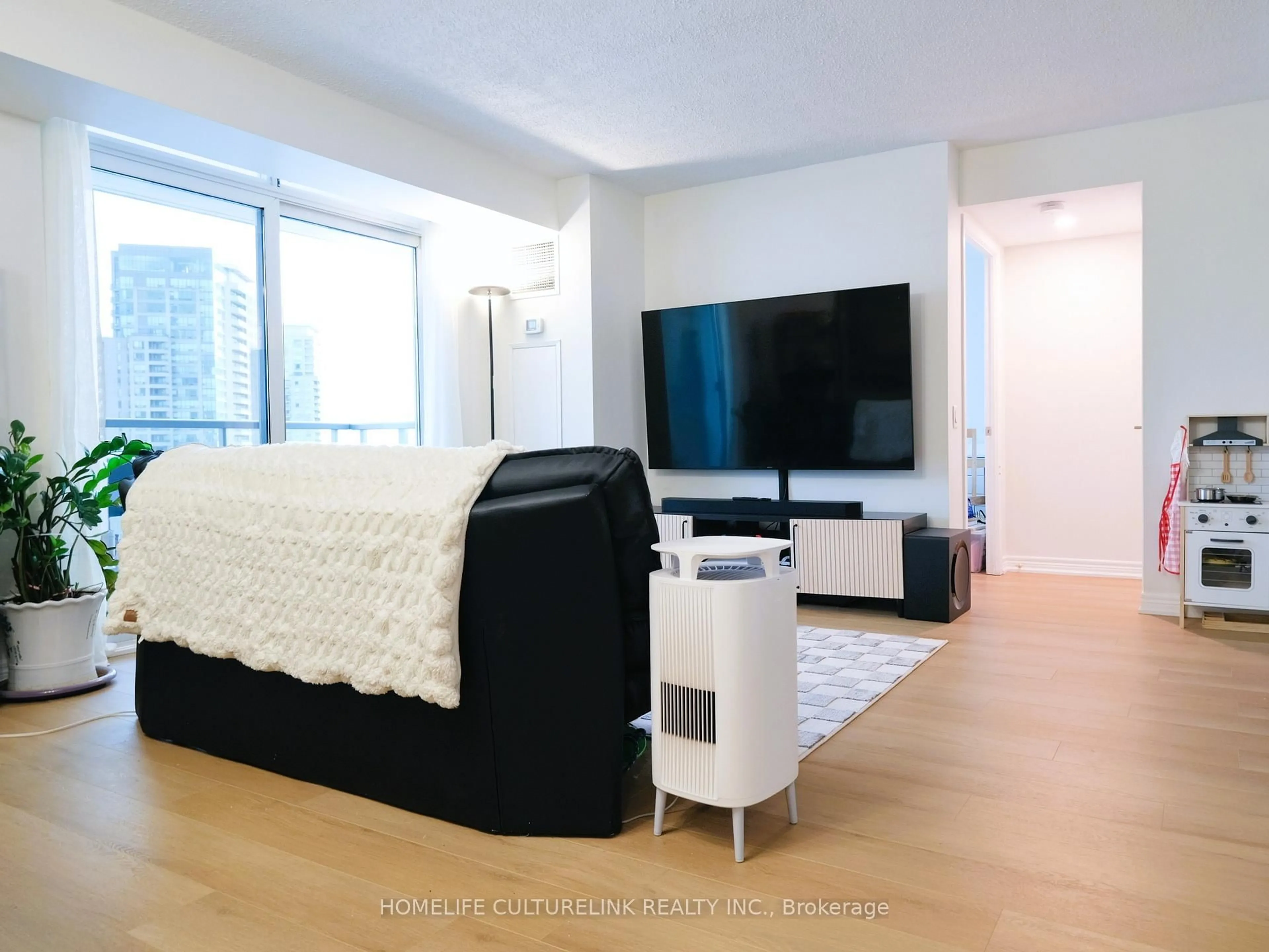 Living room with furniture, unknown for 83 Borough Dr #2311, Toronto Ontario M1P 5E4