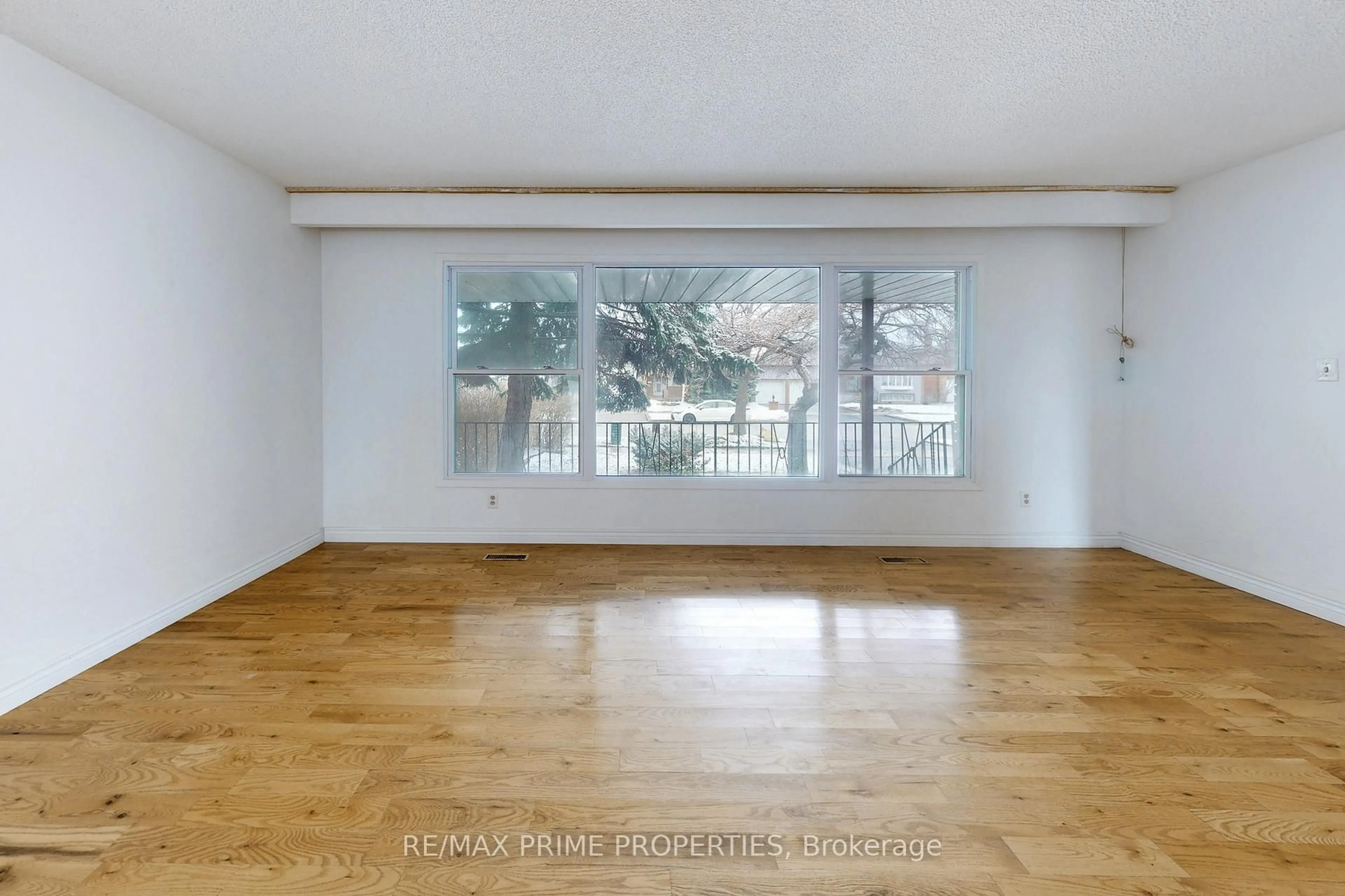 A pic of a room for 37 Lawnmere Cres, Toronto Ontario M1S 2T1