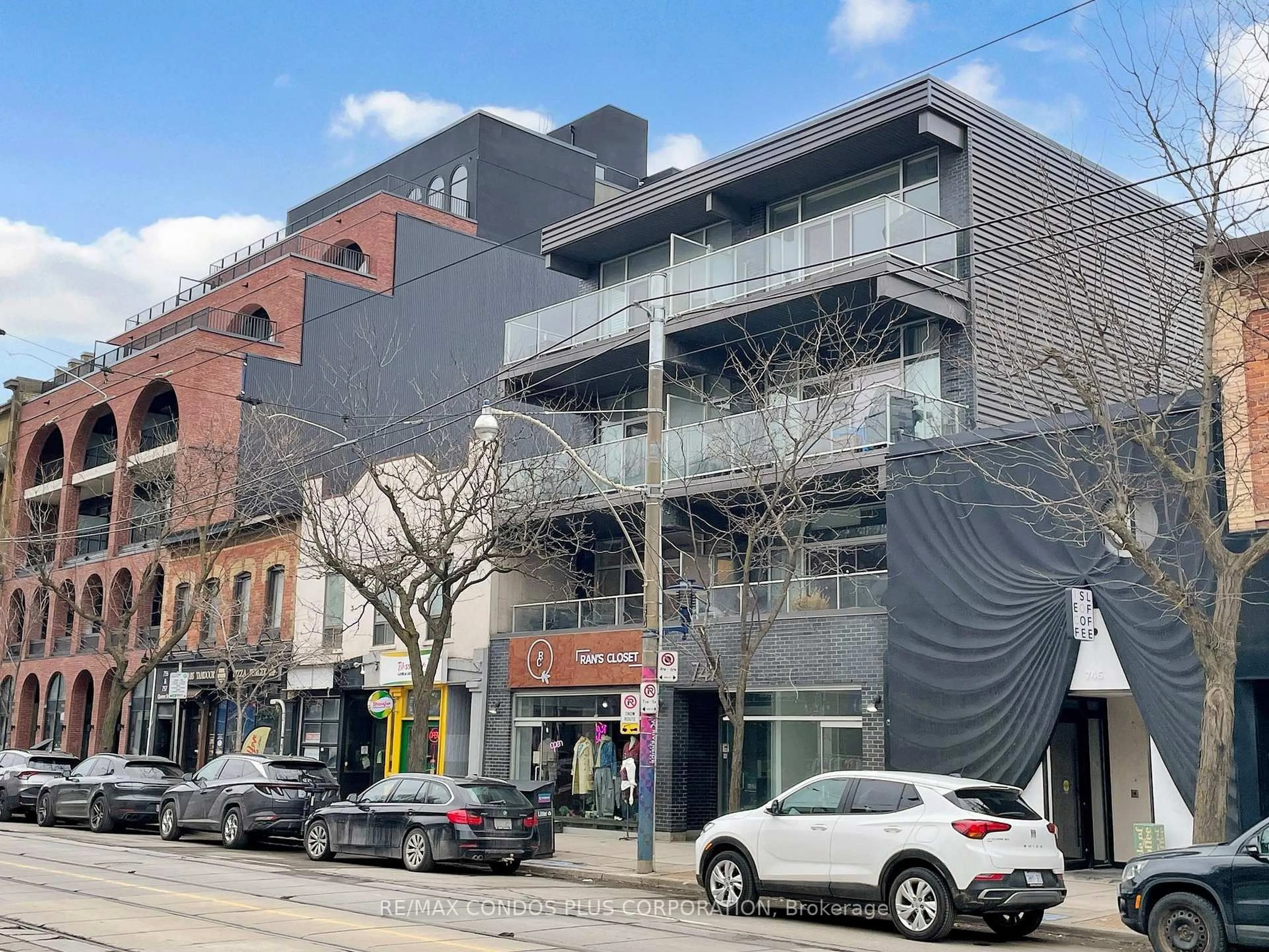 Unknown for 747 Queen St #201, Toronto Ontario M4M 1H3