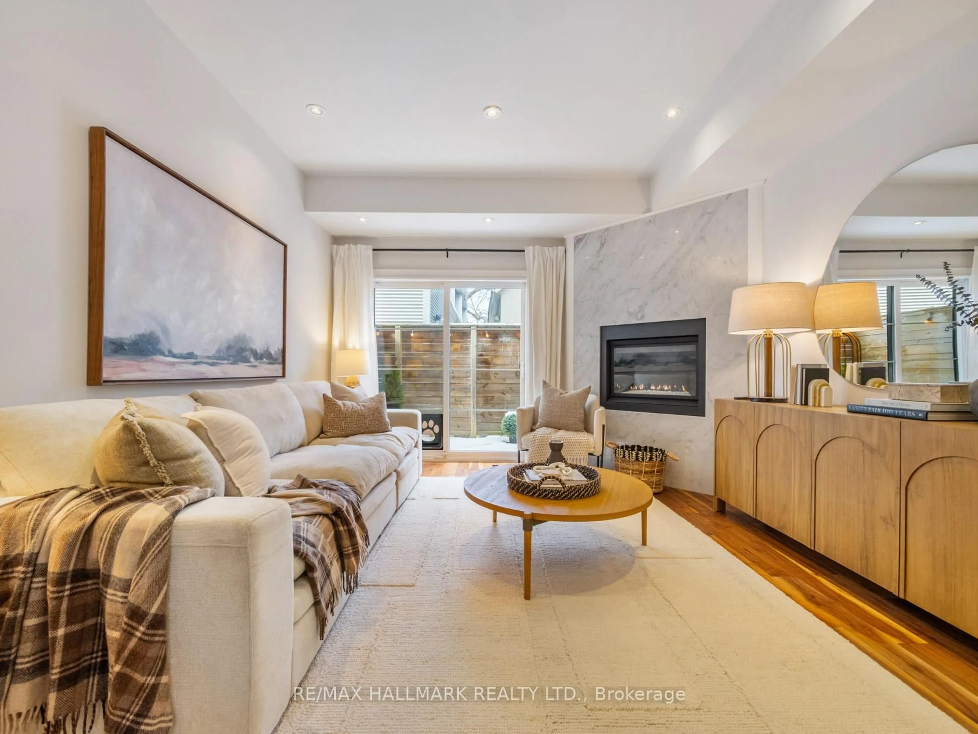 Living room with furniture, unknown for 246B Scarborough Rd, Toronto Ontario M4E 3M8