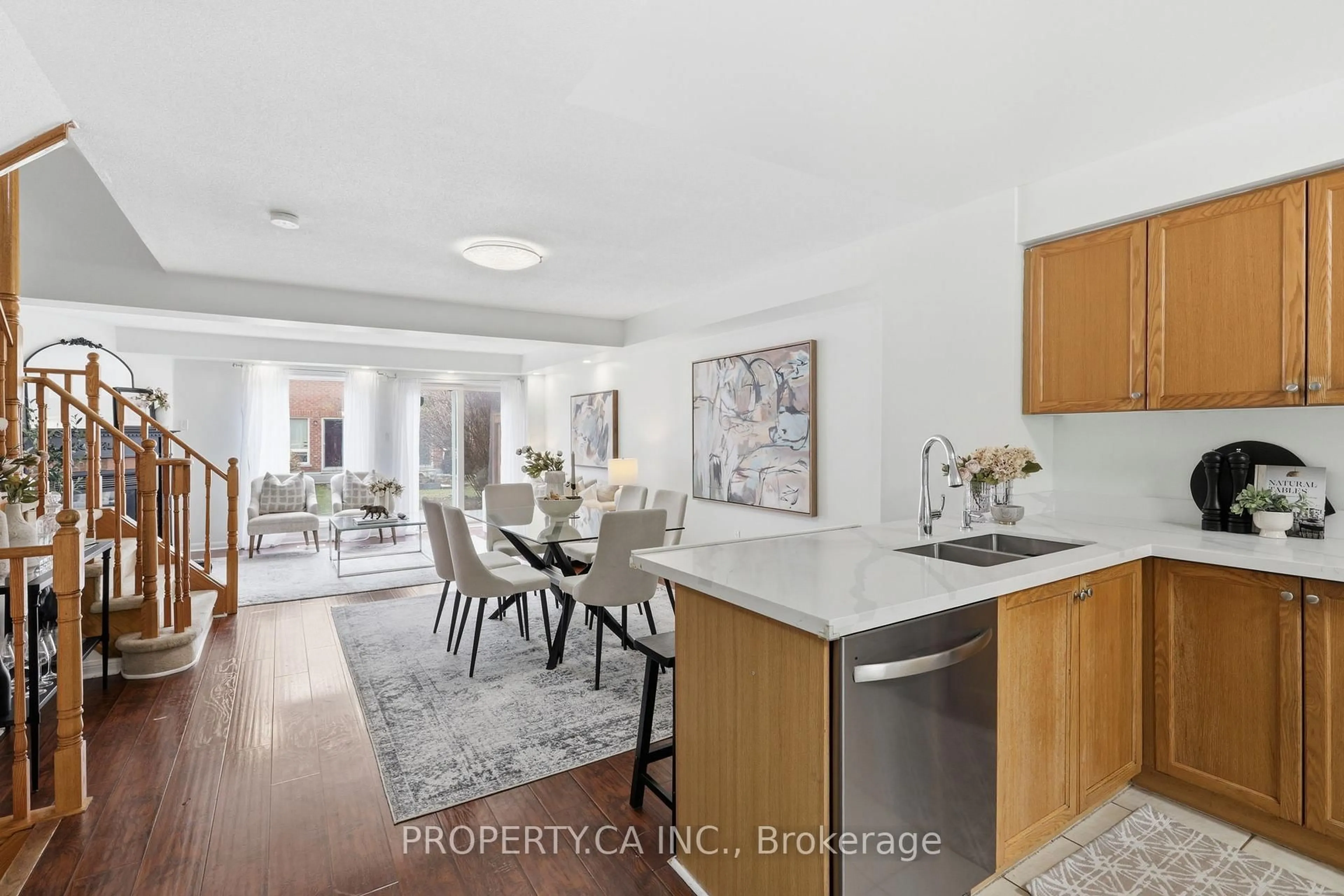 Open concept kitchen, unknown for 7 Torr Lane, Ajax Ontario L1S 7N1