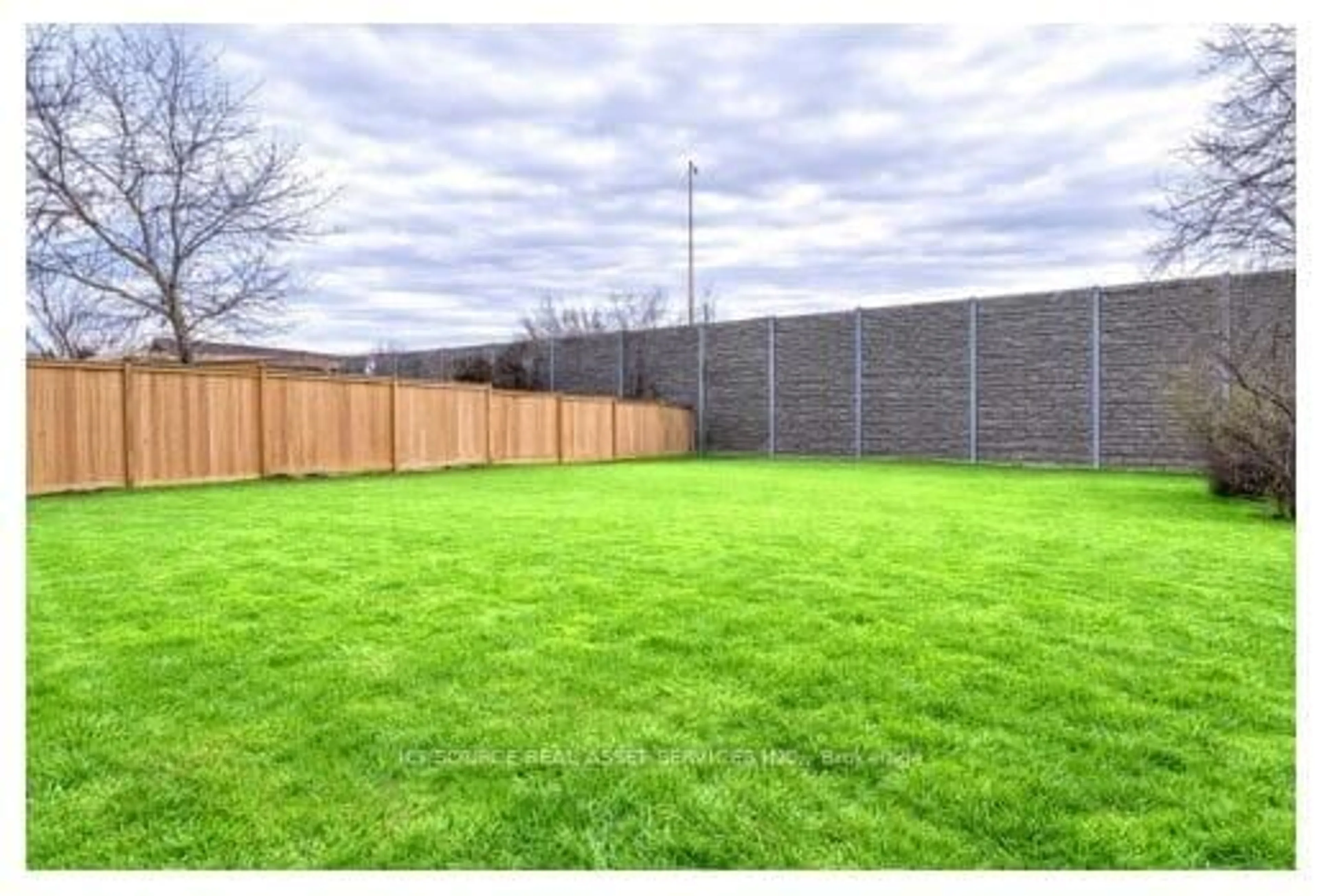 A pic from outside/outdoor area/front of a property/back of a property/a pic from drone, unknown for 41 Wishing Well Dr, Toronto Ontario M1T 1H9