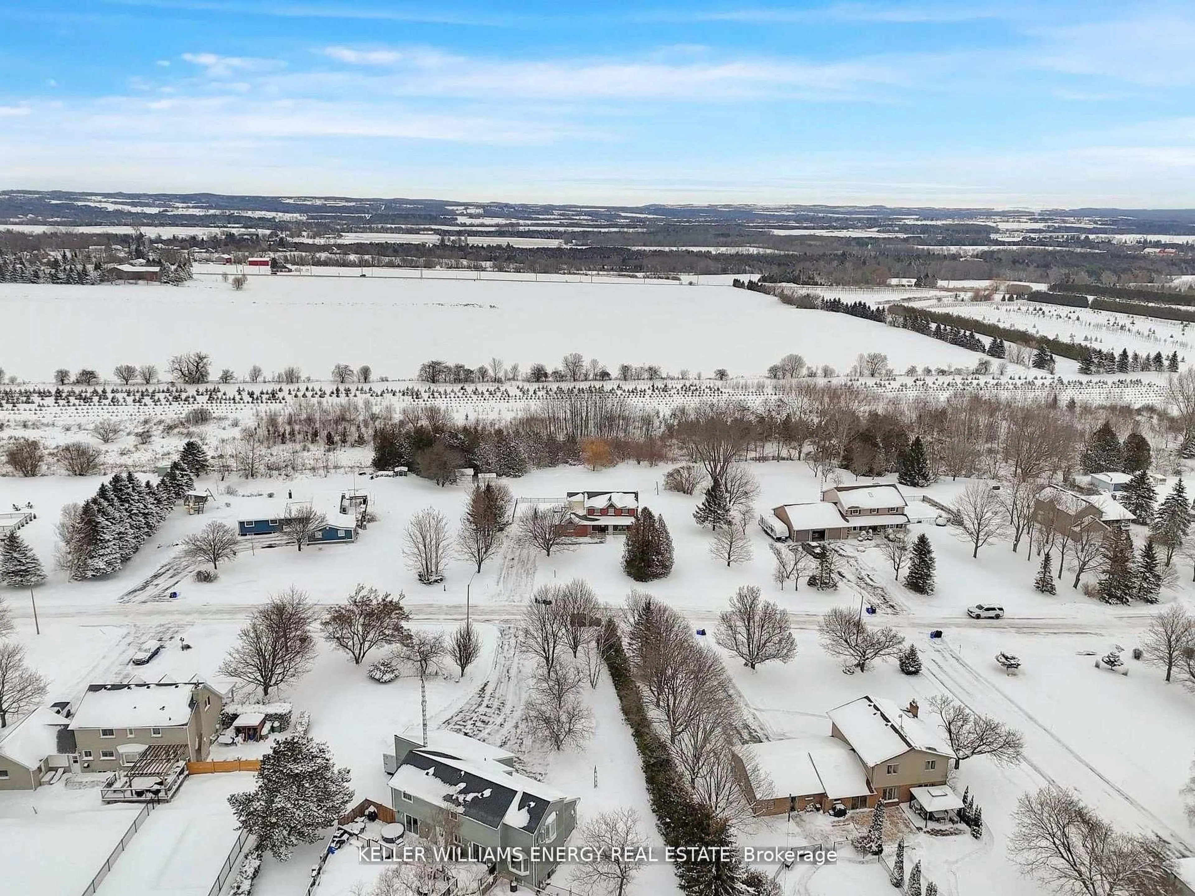 A pic from outside/outdoor area/front of a property/back of a property/a pic from drone, water/lake/river/ocean view for 57 Potters Lane, Clarington Ontario L0B 1J0