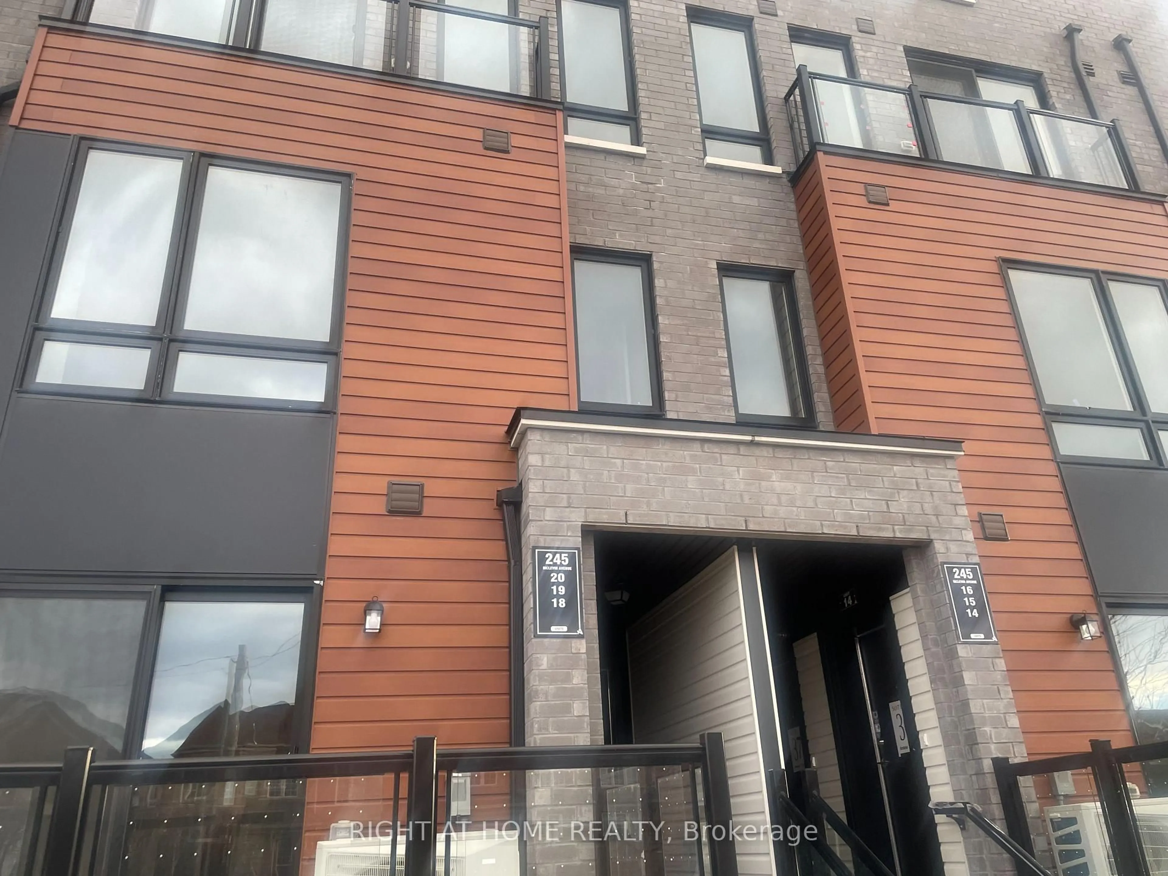 Unknown for 245 Mclevin Ave #19, Toronto Ontario M1B 0E8