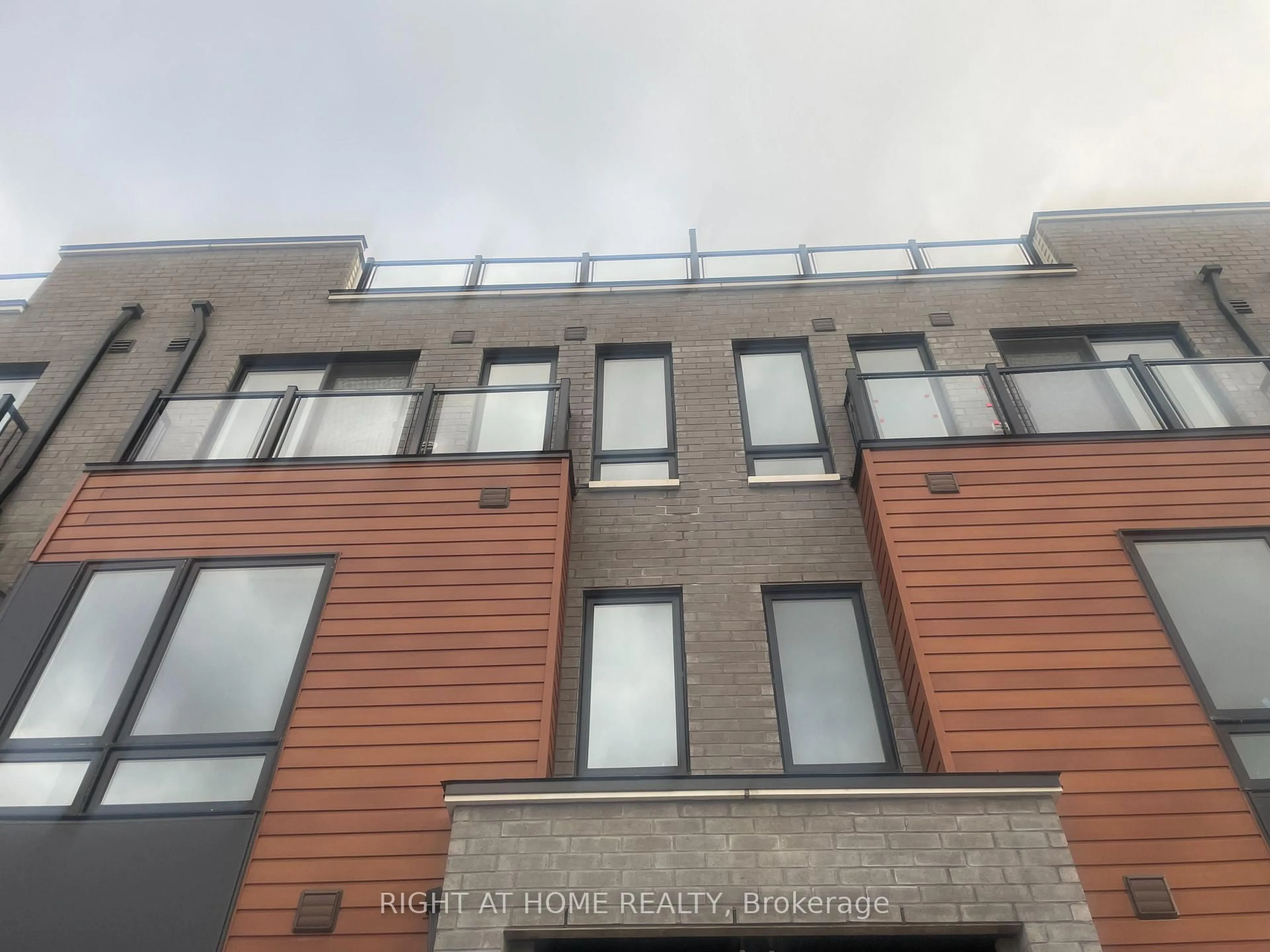 Unknown for 245 Mclevin Ave #19, Toronto Ontario M1B 0E8