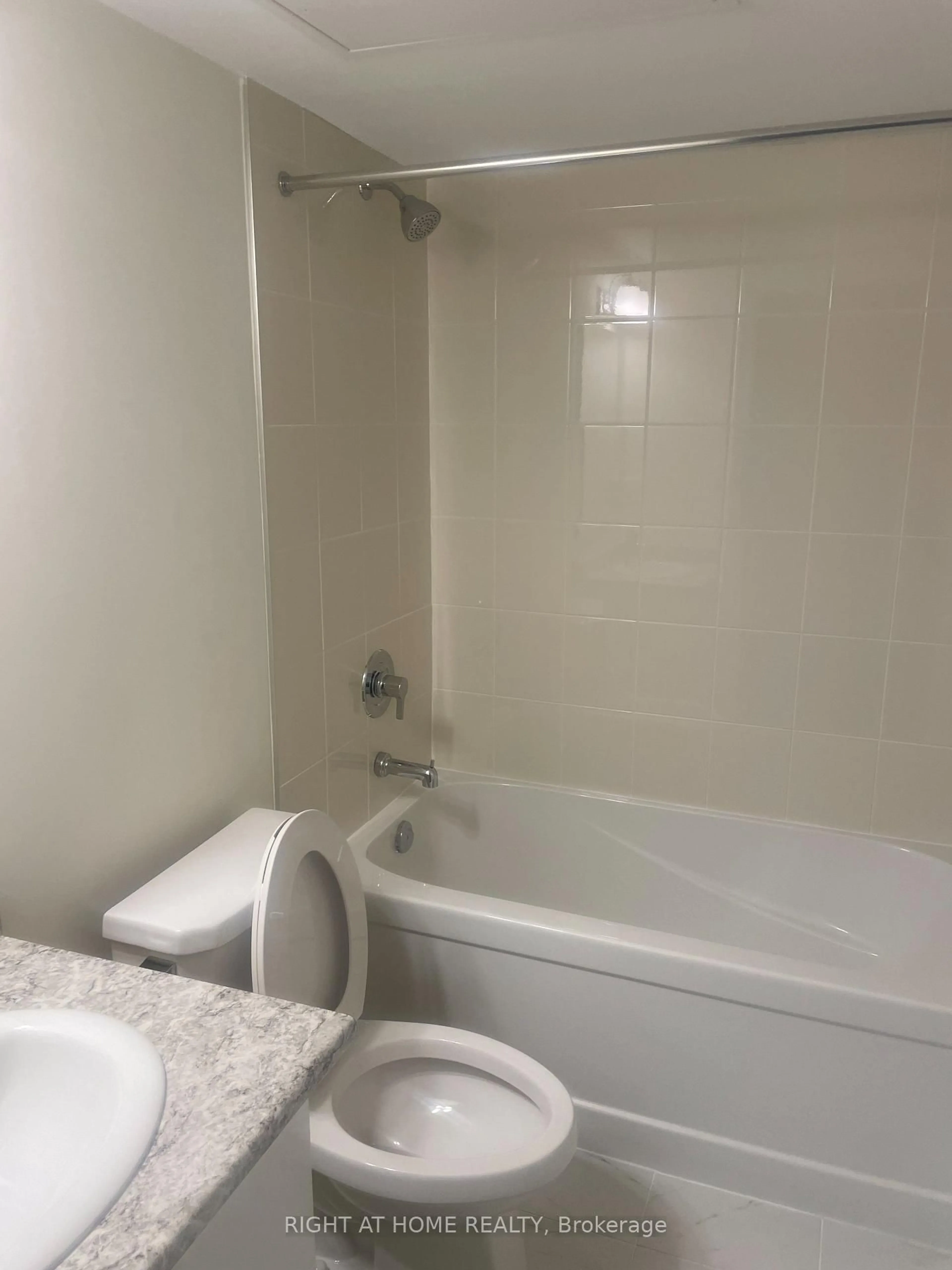 Standard bathroom, unknown for 245 Mclevin Ave #19, Toronto Ontario M1B 0E8