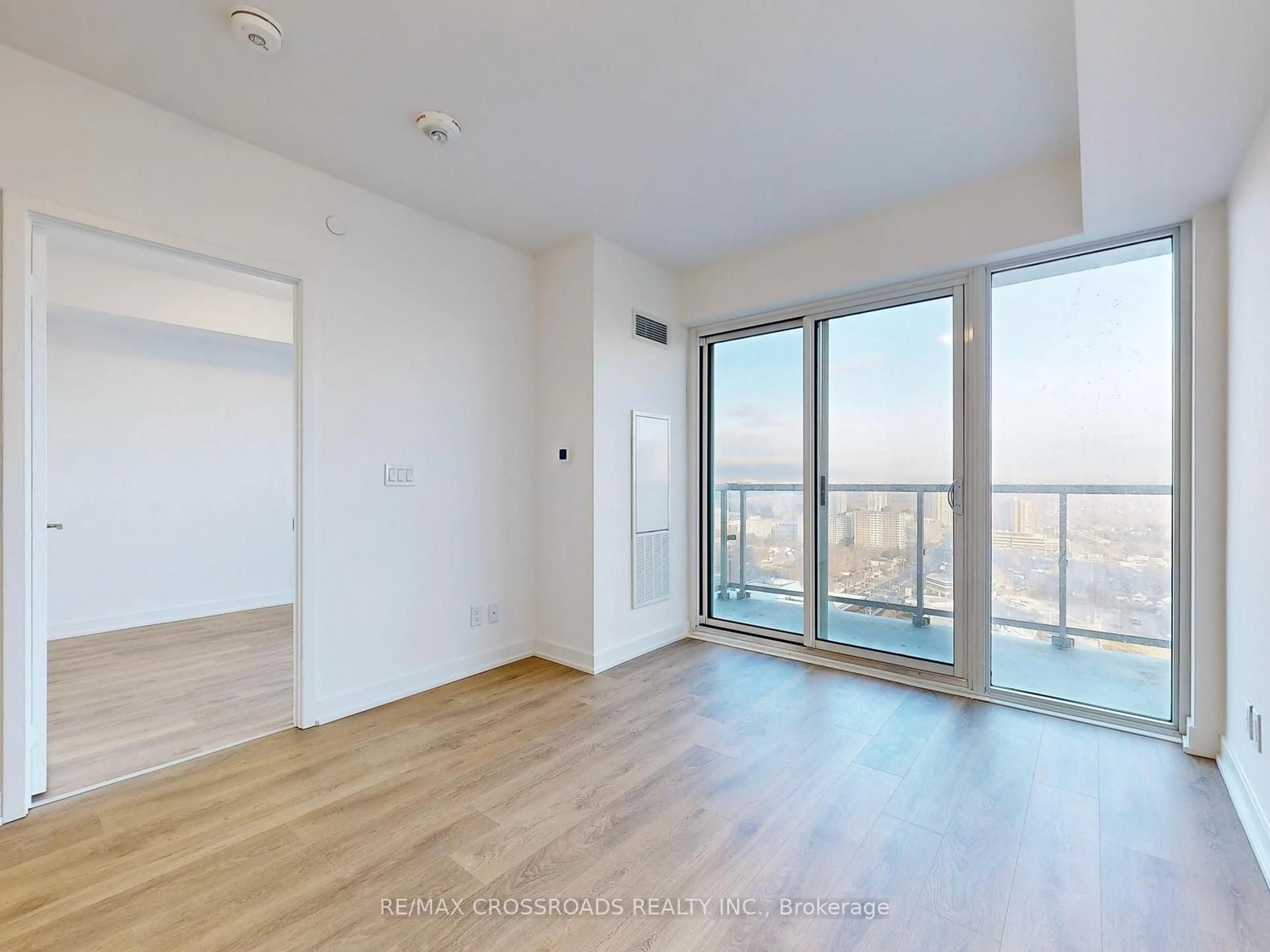 A pic of a room for 2033 Kennedy Rd #3303, Toronto Ontario M1T 0B9