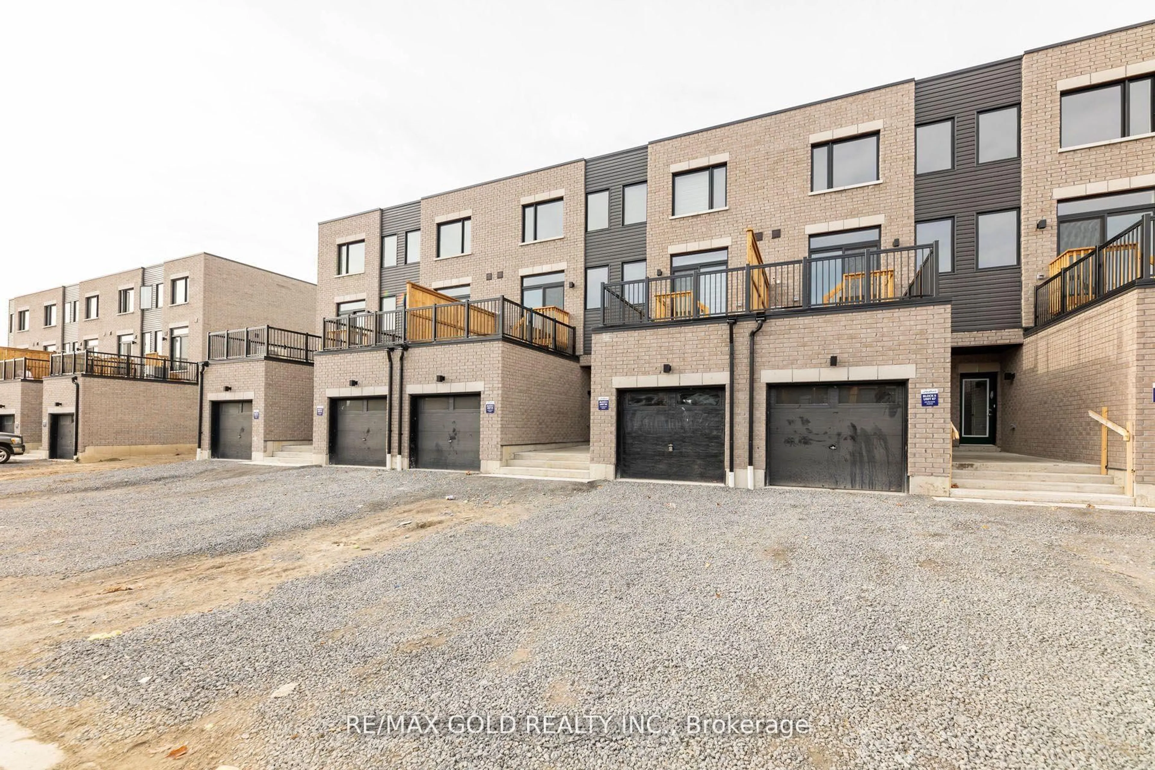 Unknown for 217 Monarch Ave, Ajax Ontario L1S 7M3