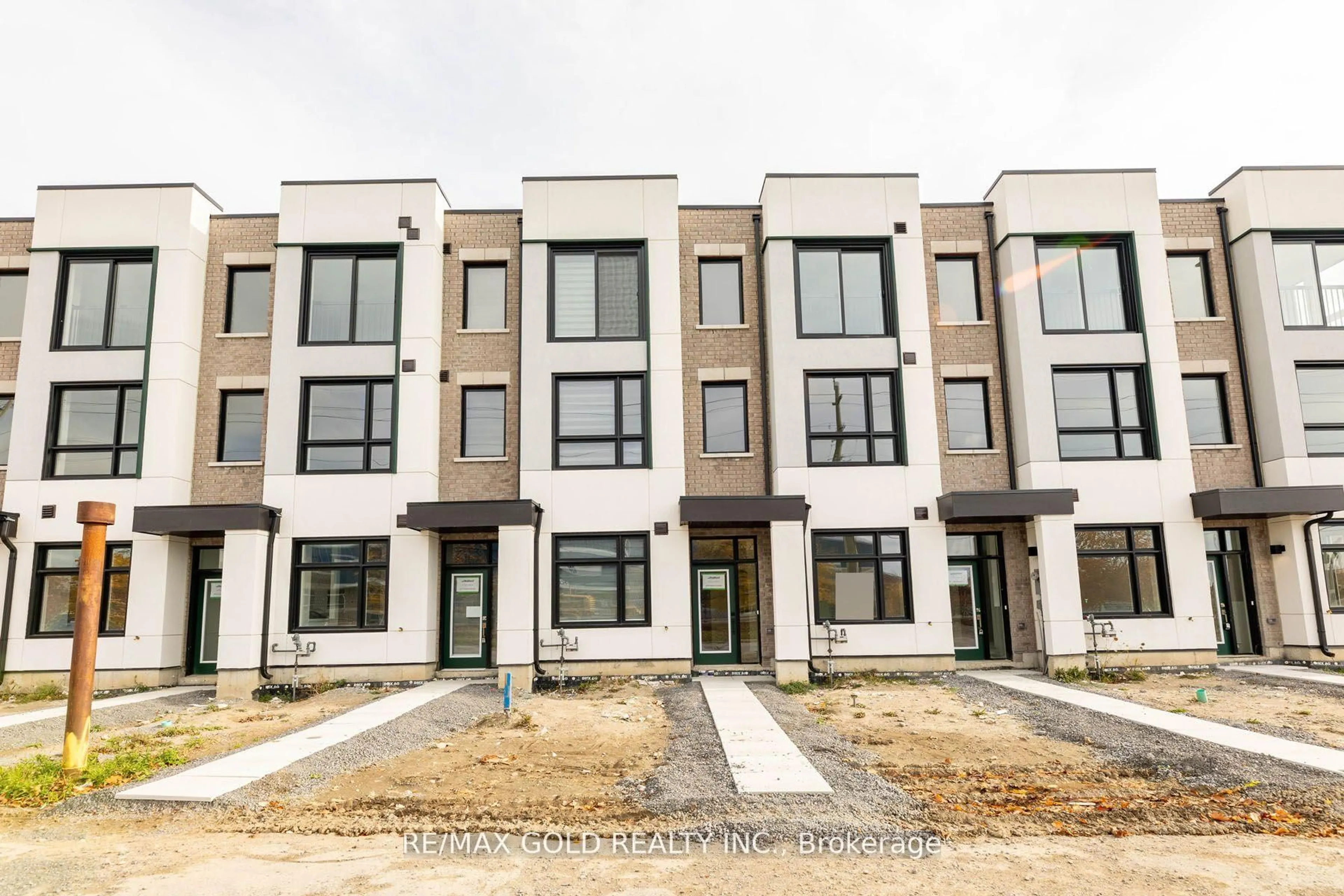 Unknown for 217 Monarch Ave, Ajax Ontario L1S 7M3