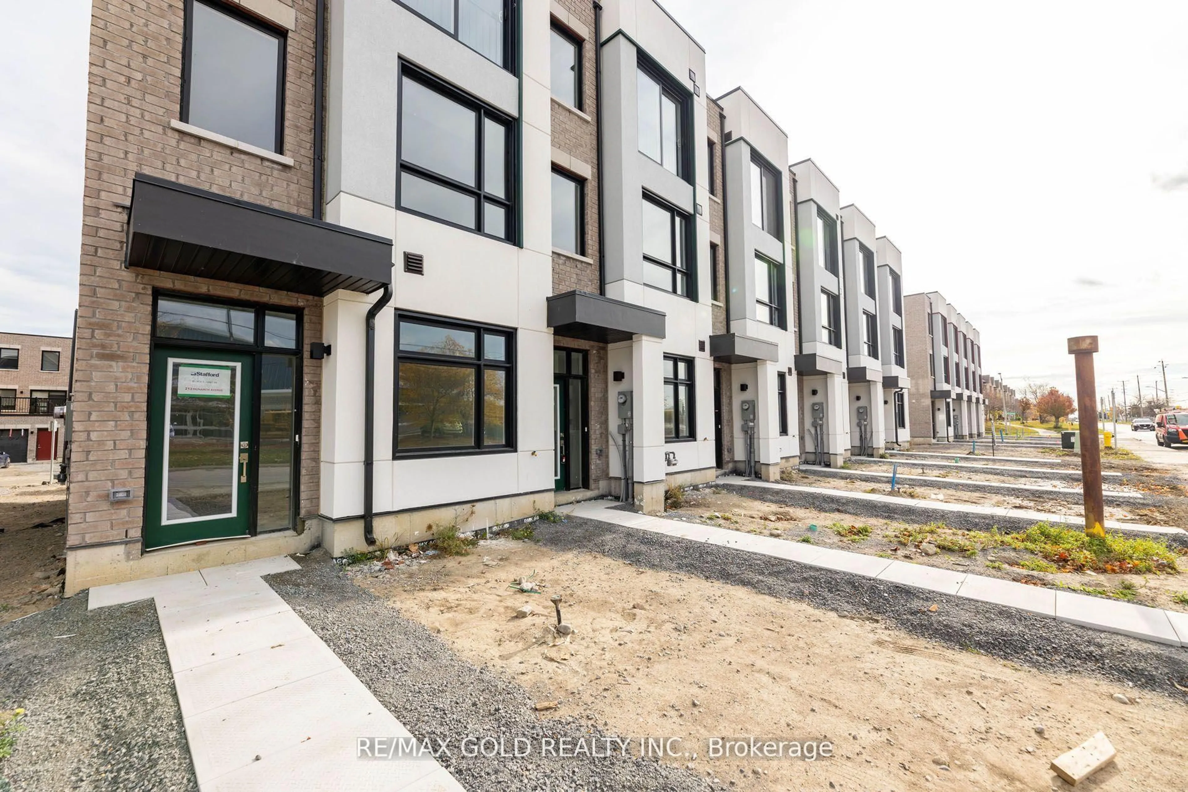 Unknown for 217 Monarch Ave, Ajax Ontario L1S 7M3