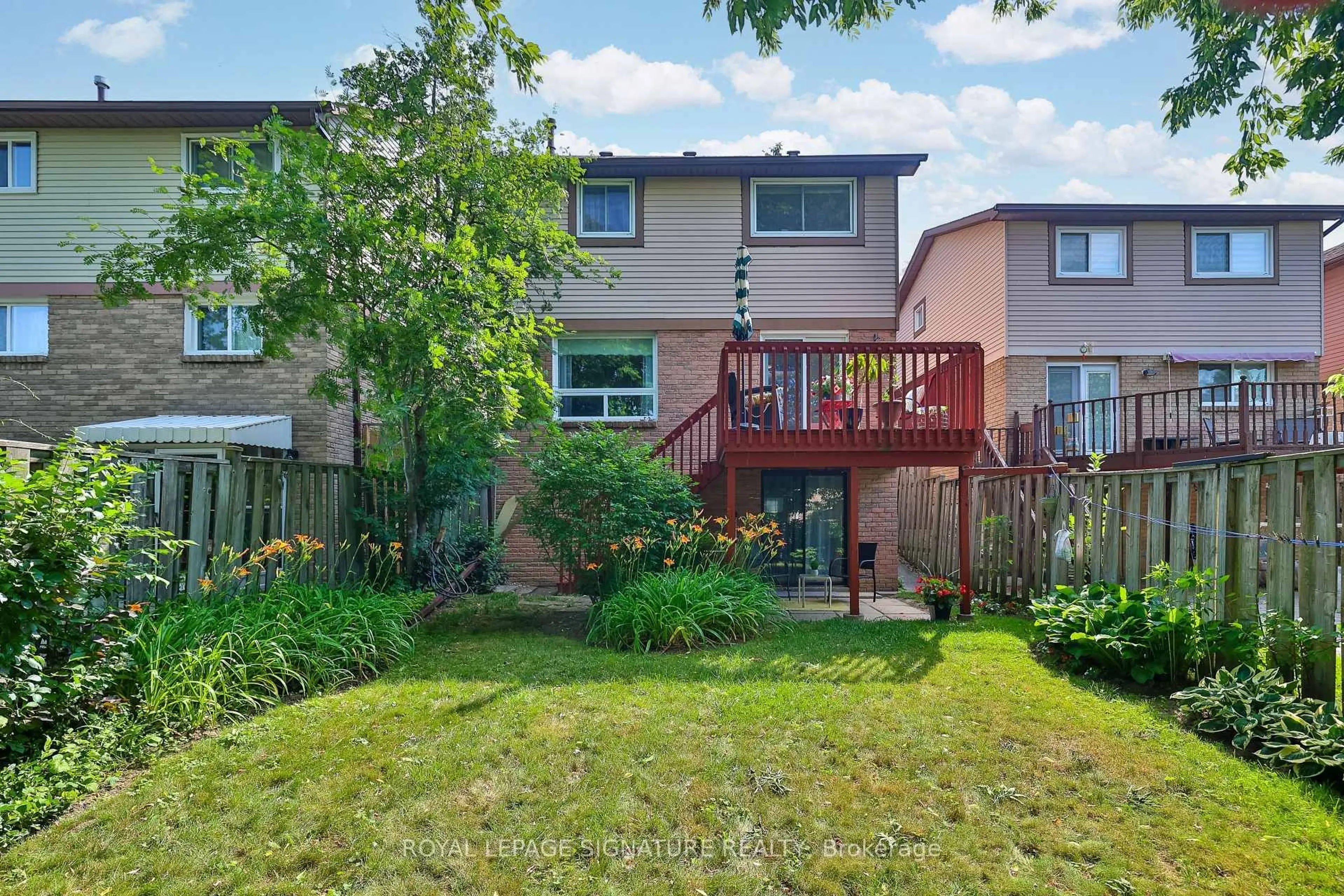 Patio, street for 56 Muirlands Dr, Toronto Ontario M1V 2B4