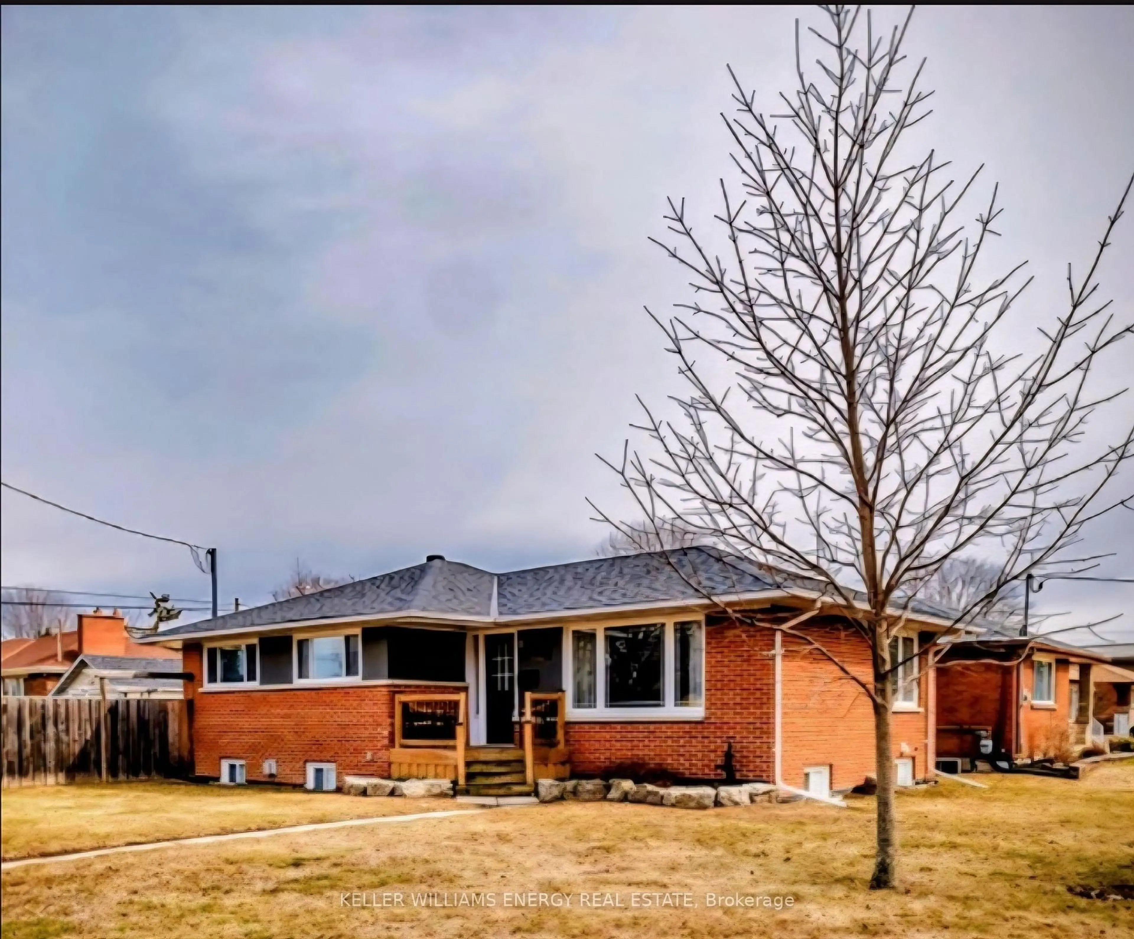 Home with brick exterior material, street for 487 Cunningham Ave, Oshawa Ontario L1J 3C1