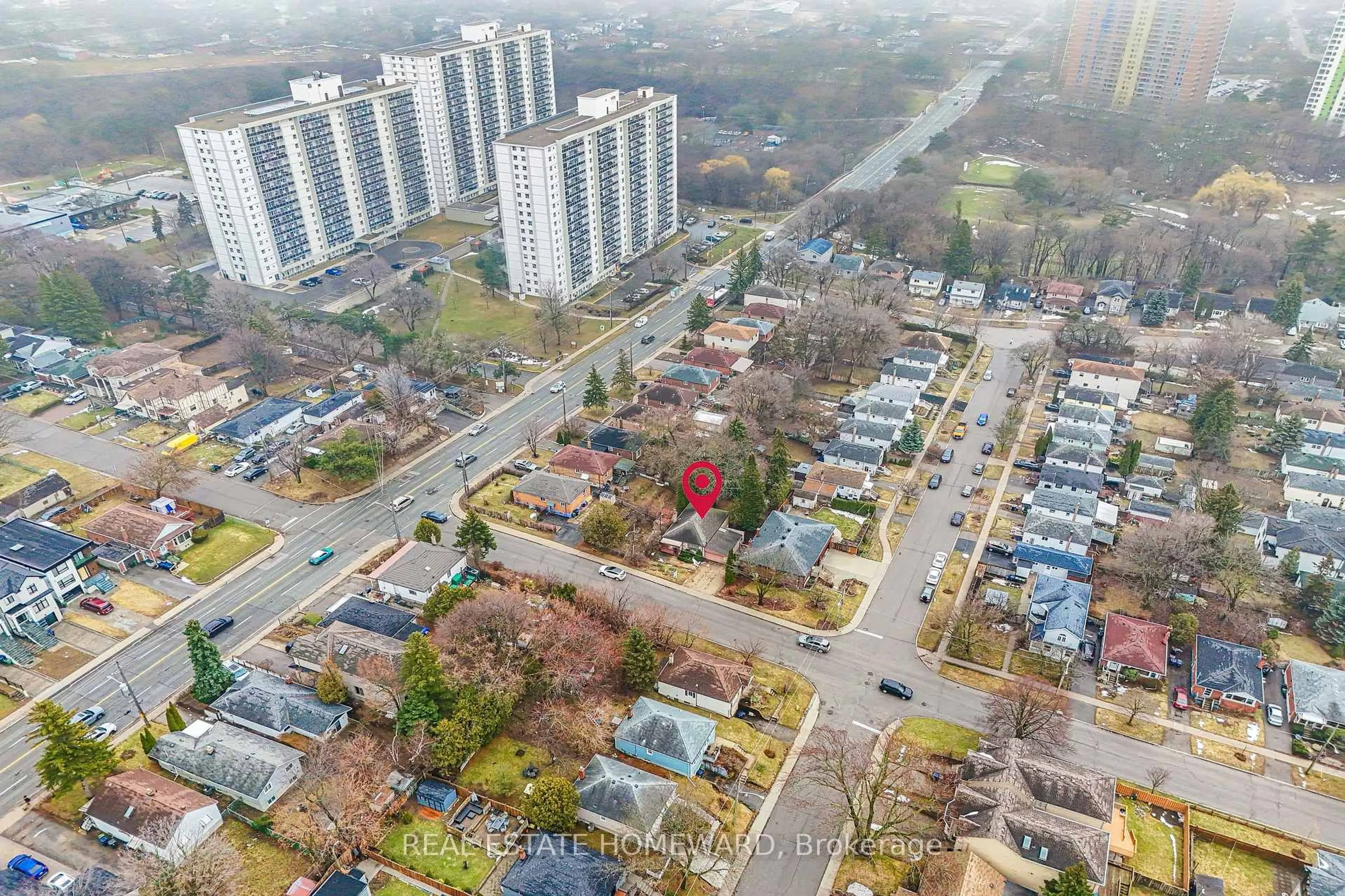 A pic from outside/outdoor area/front of a property/back of a property/a pic from drone, city buildings view from balcony for 63 Donside Dr, Toronto Ontario M1L 1P8