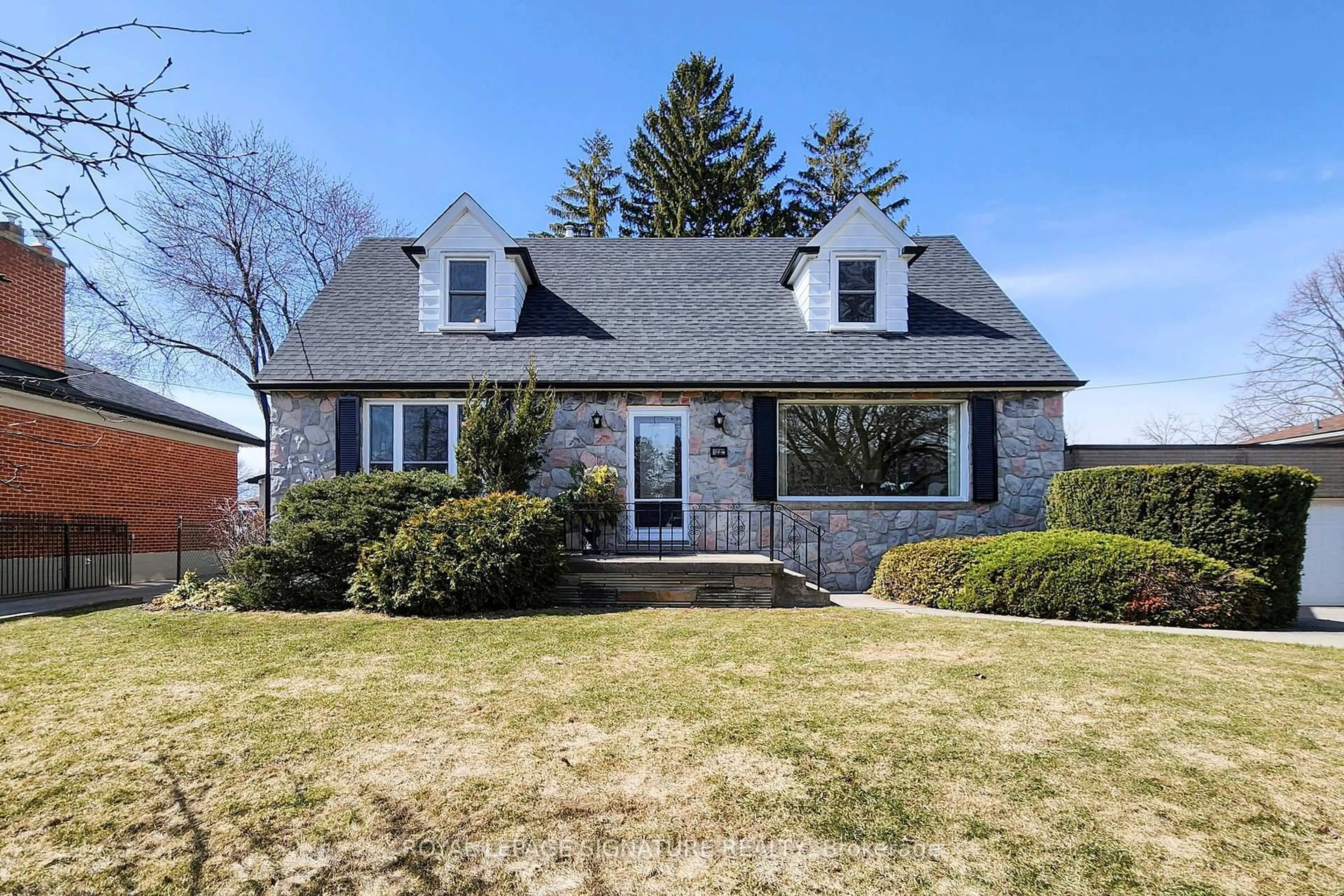 Unknown for 28 Wexford Blvd, Toronto Ontario M1R 1L1