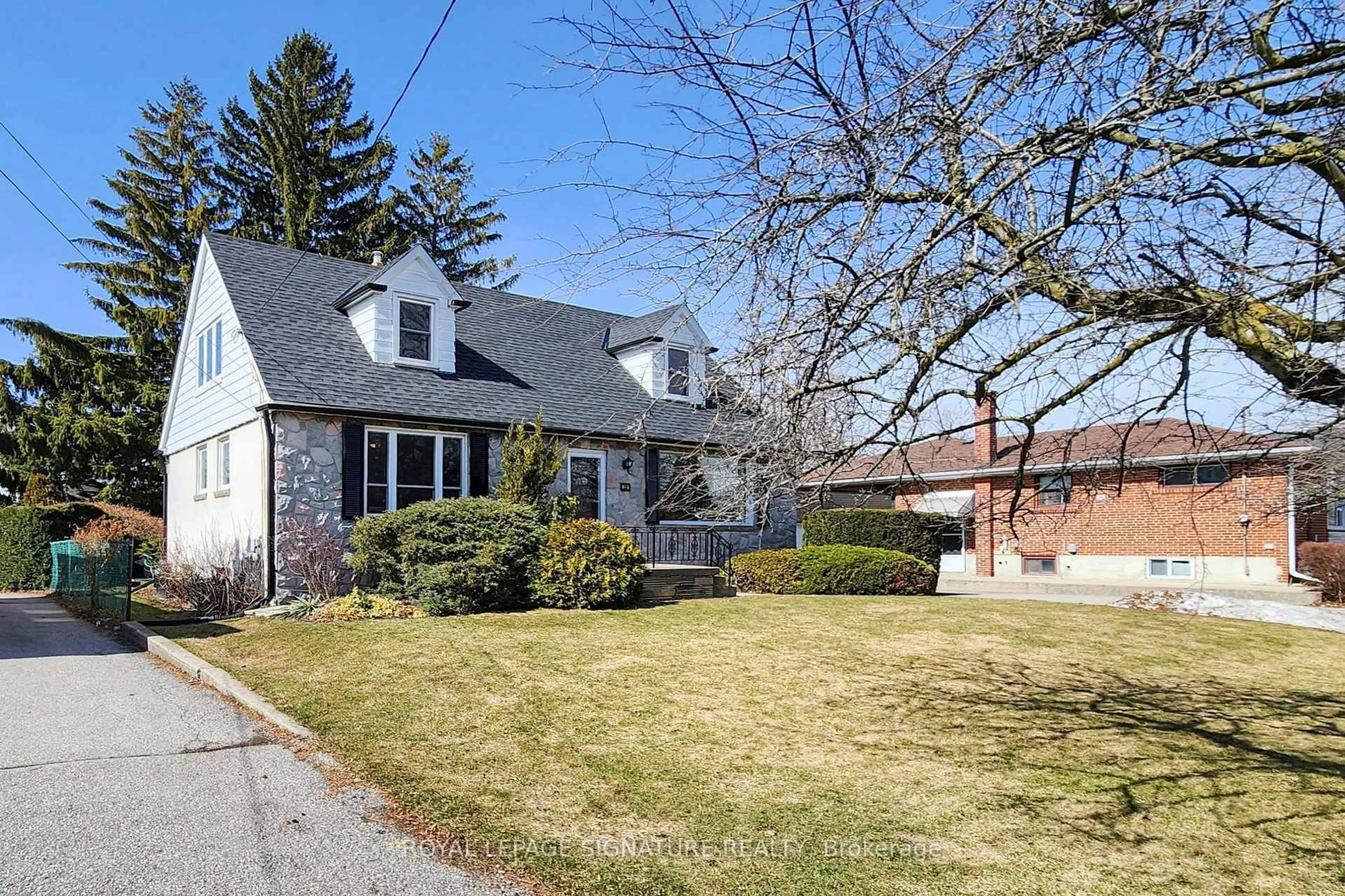 Home with brick exterior material, street for 28 Wexford Blvd, Toronto Ontario M1R 1L1