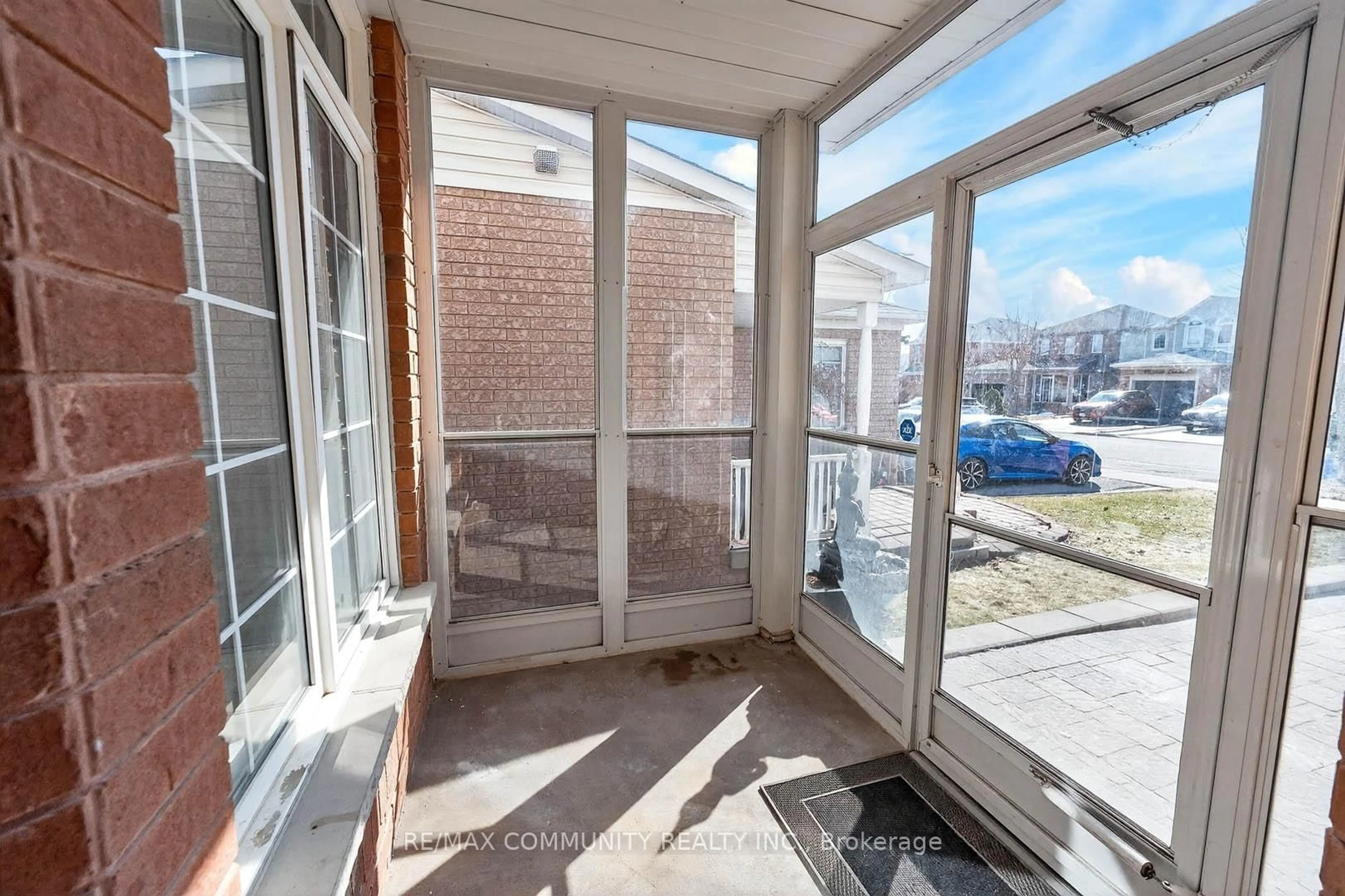 Balcony in the apartment, street for 107 Monk Cres, Ajax Ontario L1Z 1H2