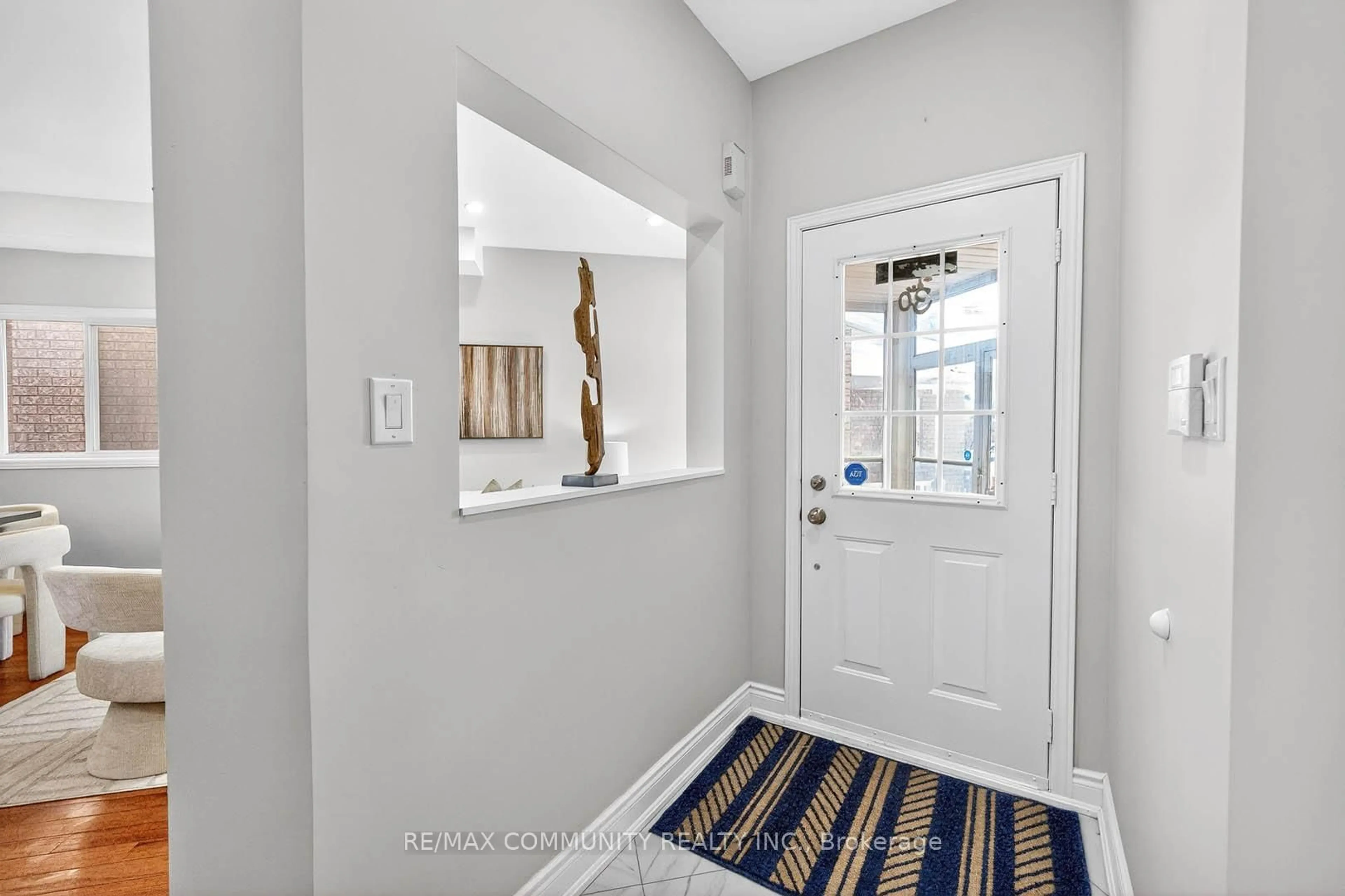 Indoor entryway for 107 Monk Cres, Ajax Ontario L1Z 1H2