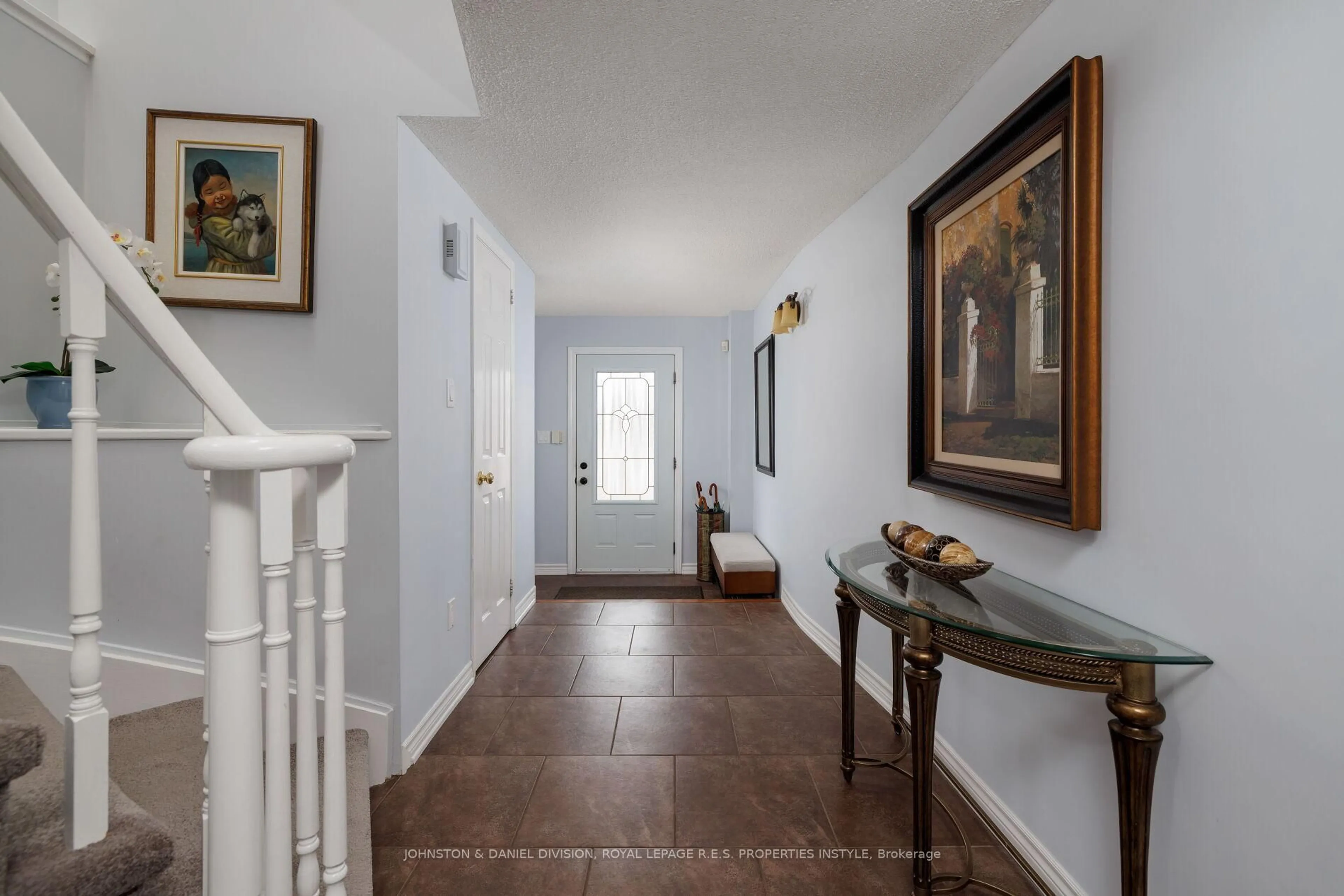 Indoor entryway for 130 Frank Rivers Dr, Toronto Ontario M1W 3N4