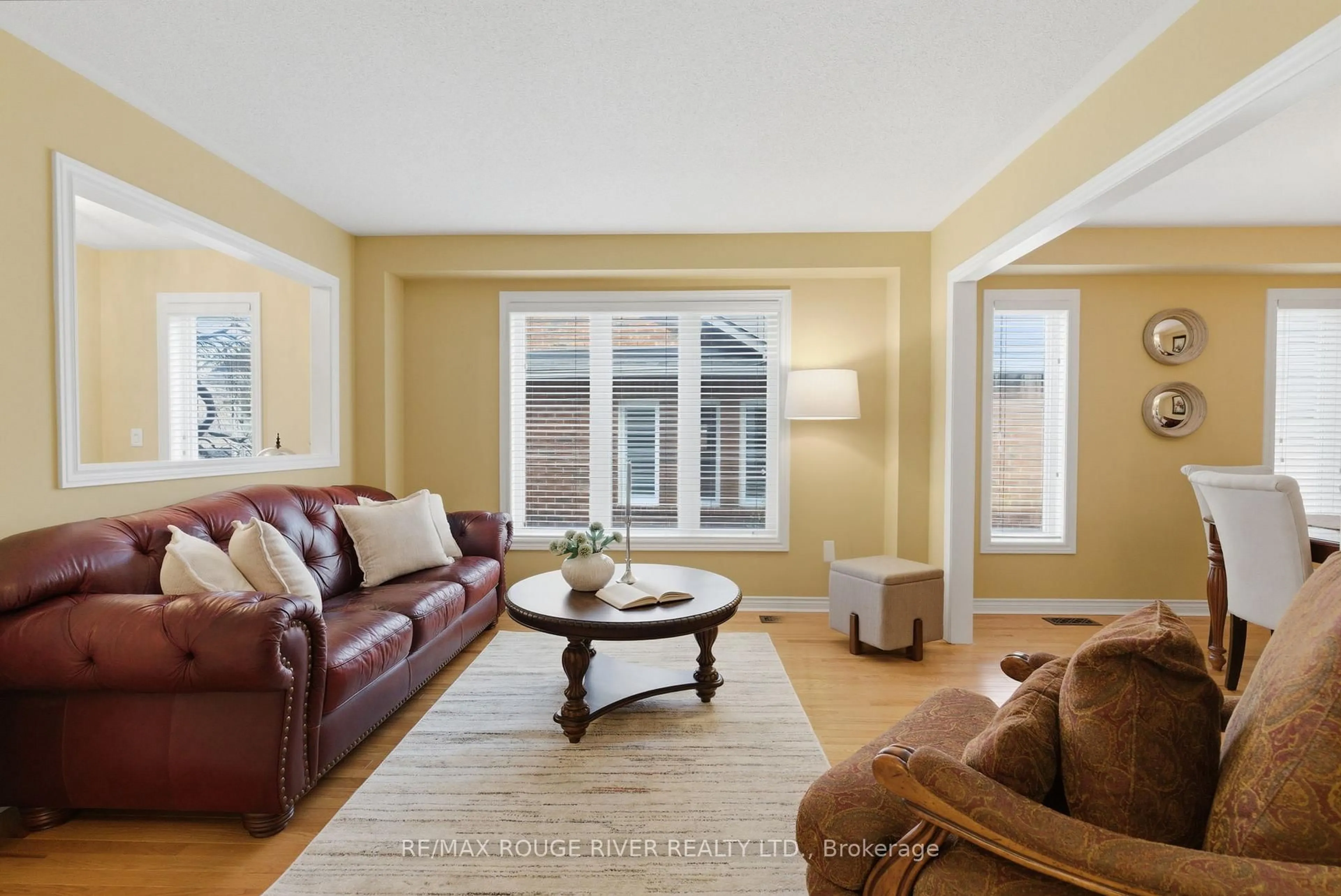 Living room with furniture, unknown for 11 Bugelli Dr, Whitby Ontario L1R 3B7