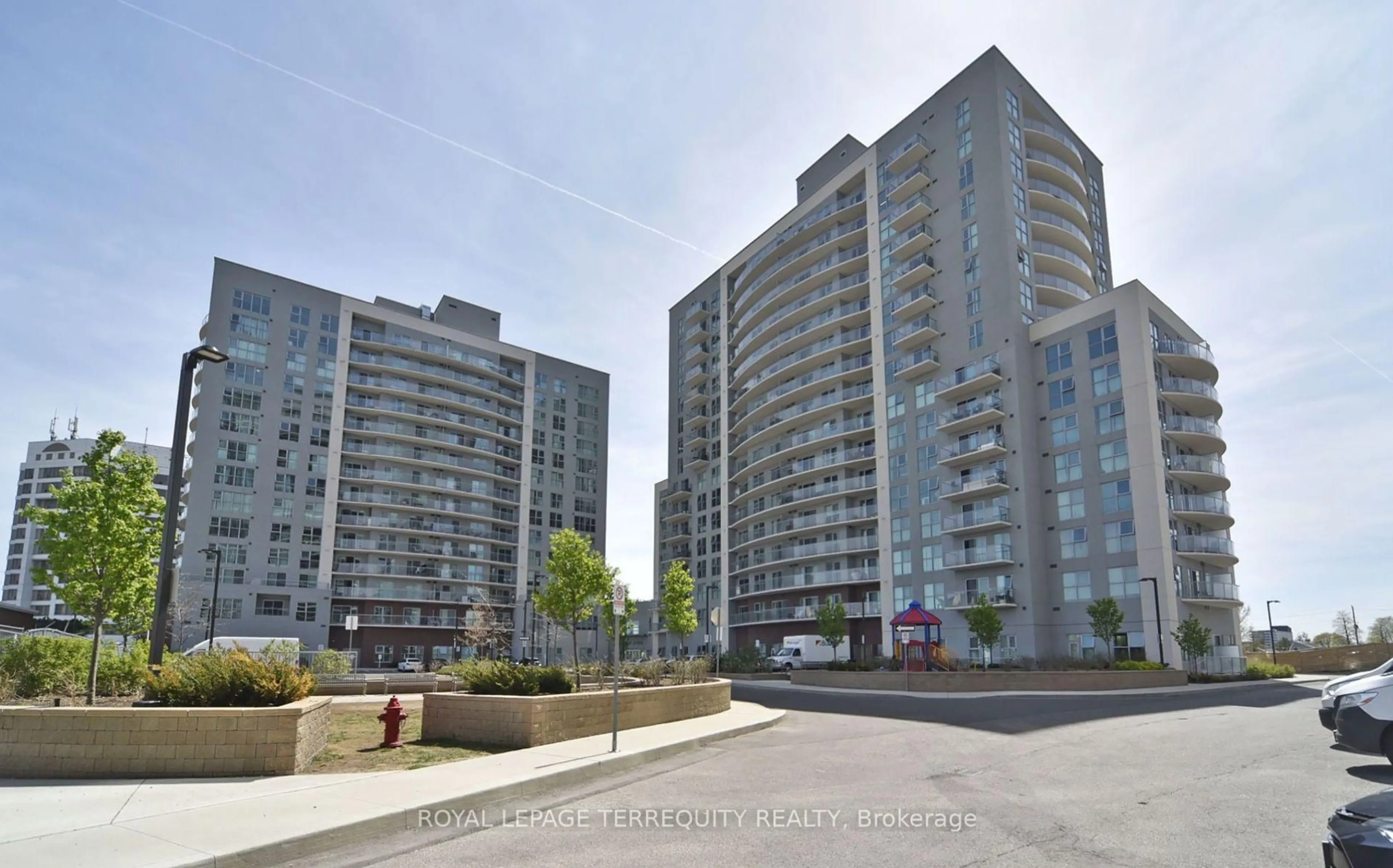 A pic from outside/outdoor area/front of a property/back of a property/a pic from drone, street for 2152 Lawrence Ave #1107, Toronto Ontario M1R 0B5