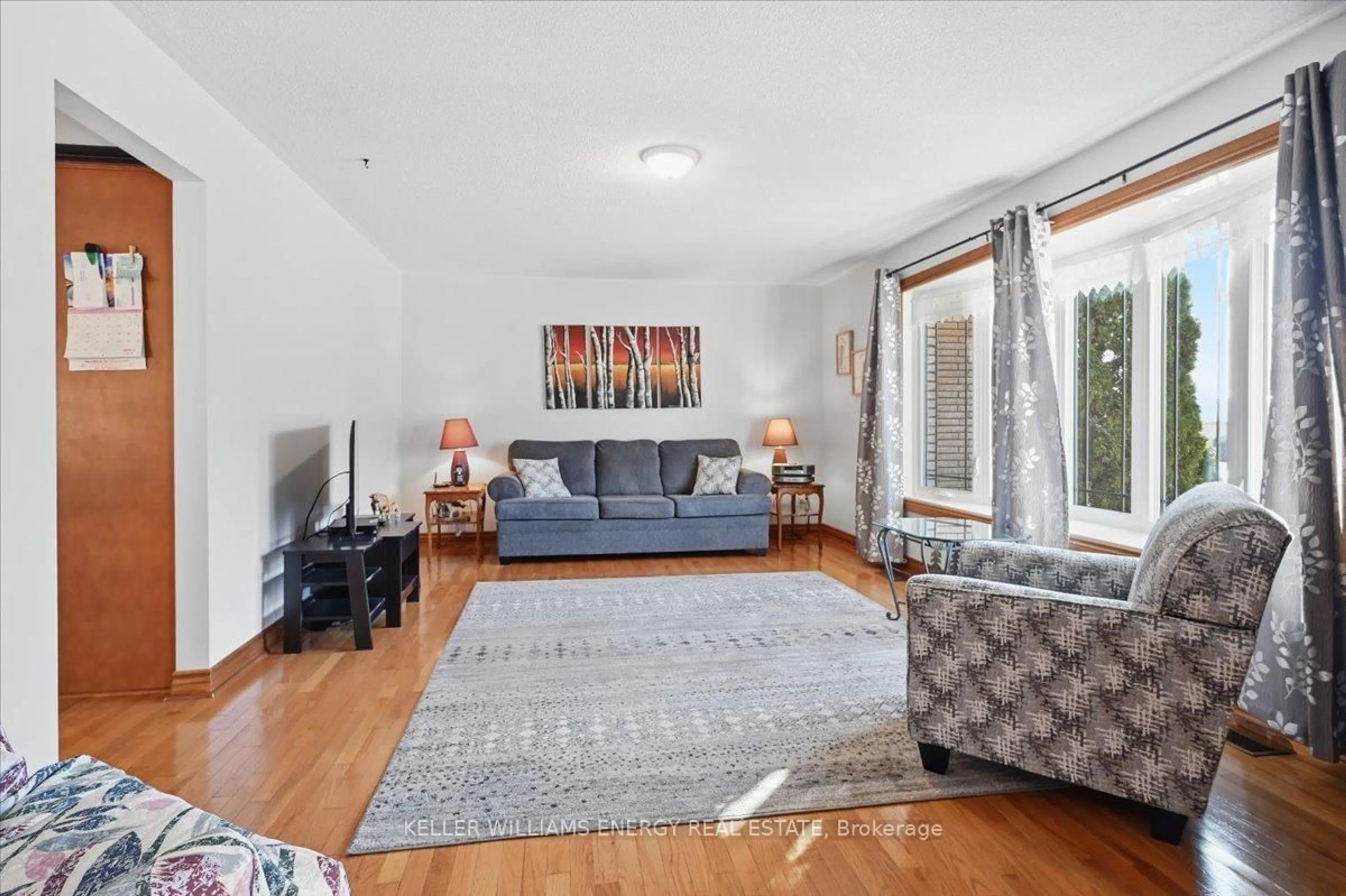 Living room with furniture, unknown for 65 Irwin Rd, Clarington Ontario L0B 1M0