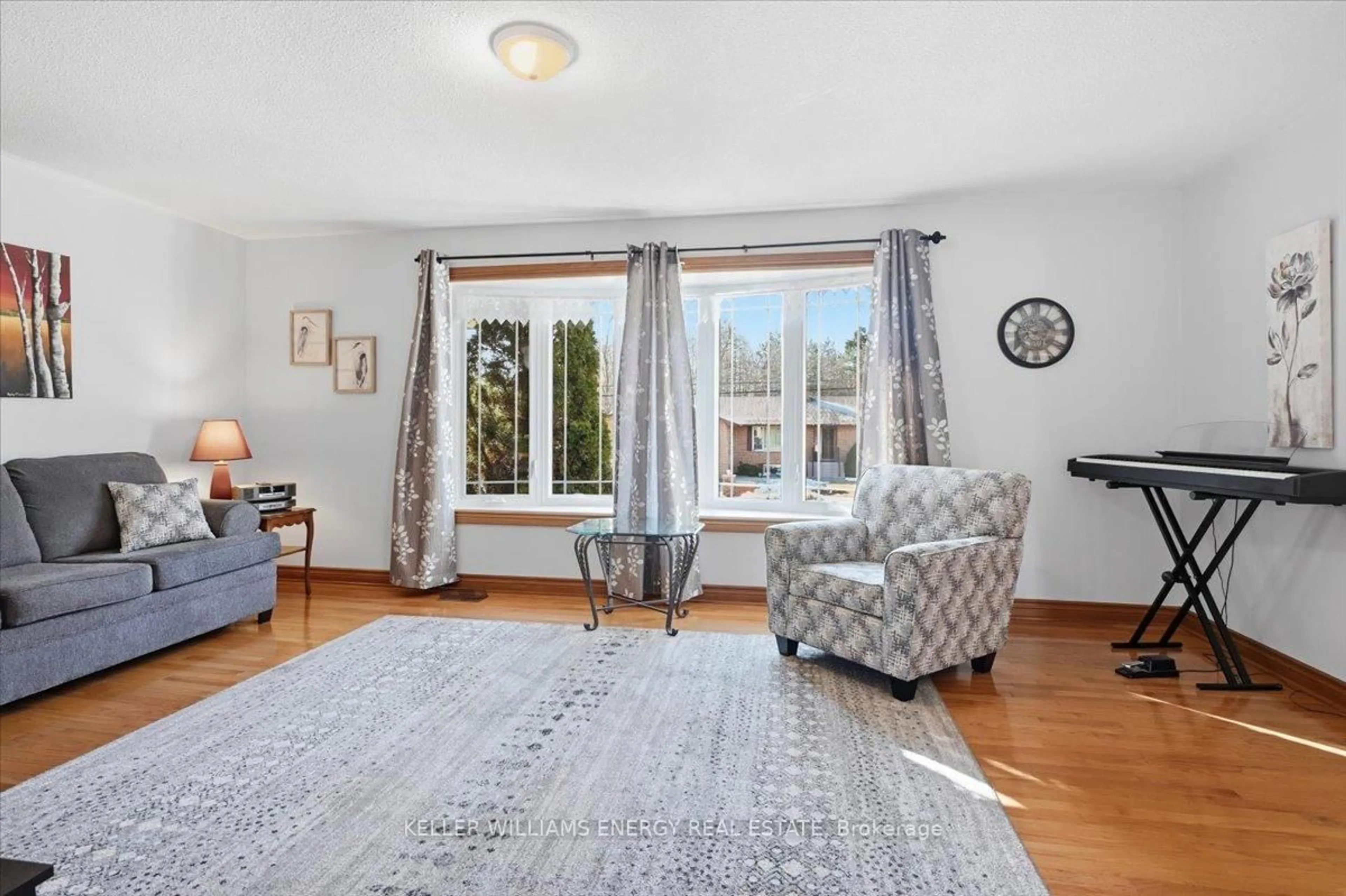 Living room with furniture, unknown for 65 Irwin Rd, Clarington Ontario L0B 1M0