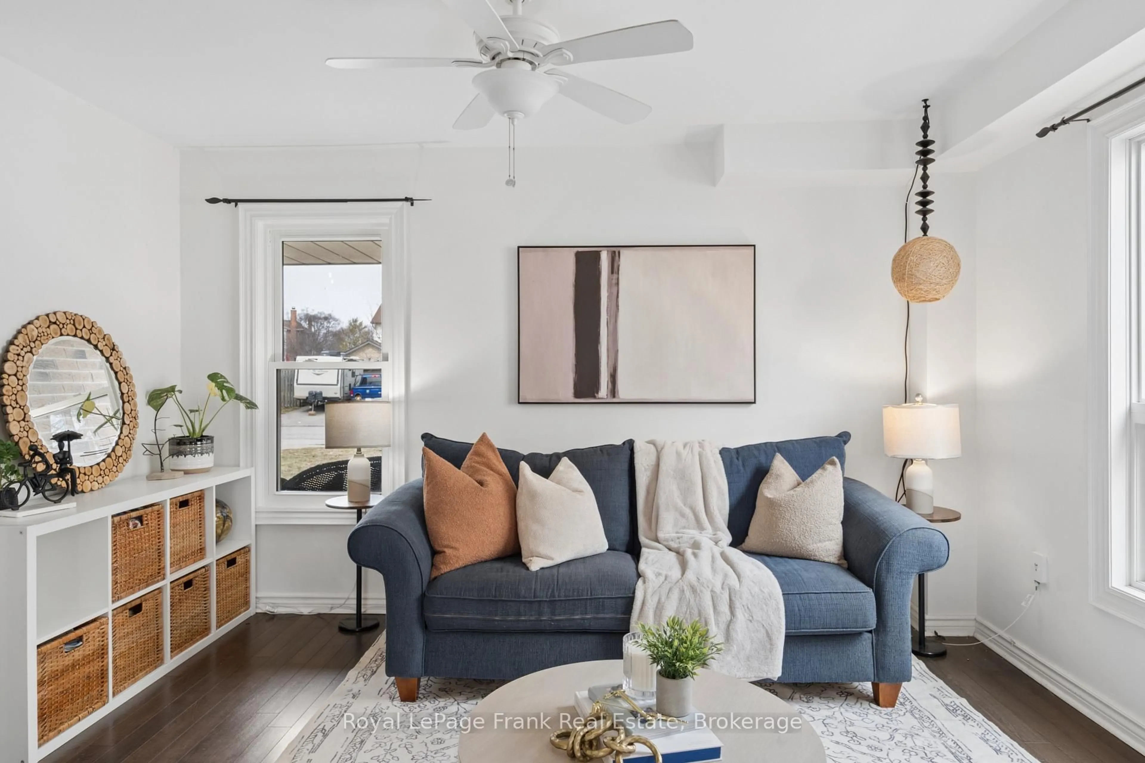 Living room with furniture, unknown for 124 Humphrey Dr, Ajax Ontario L1S 4Y7