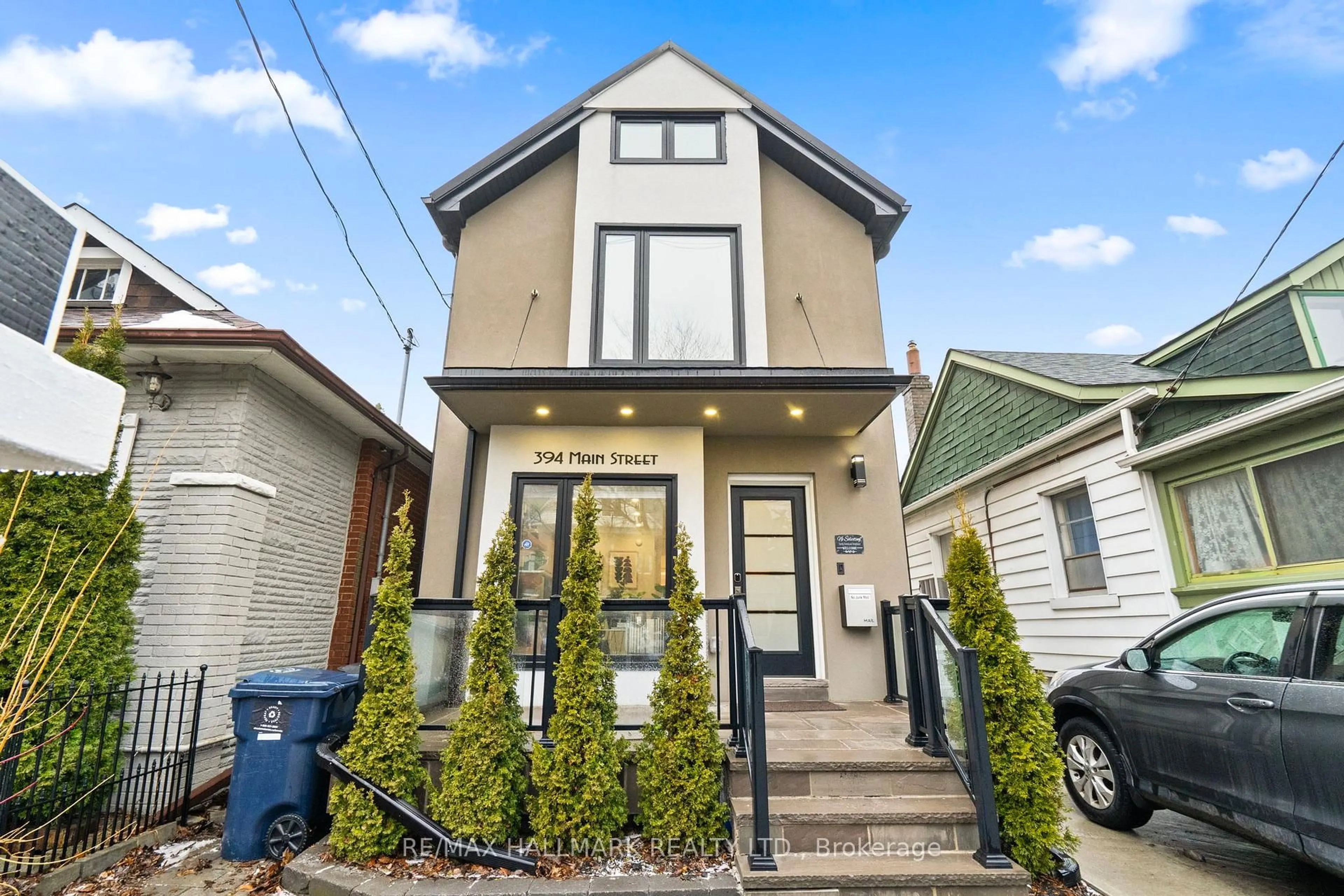Home with brick exterior material, street for 394 Main St, Toronto Ontario M4C 4X8