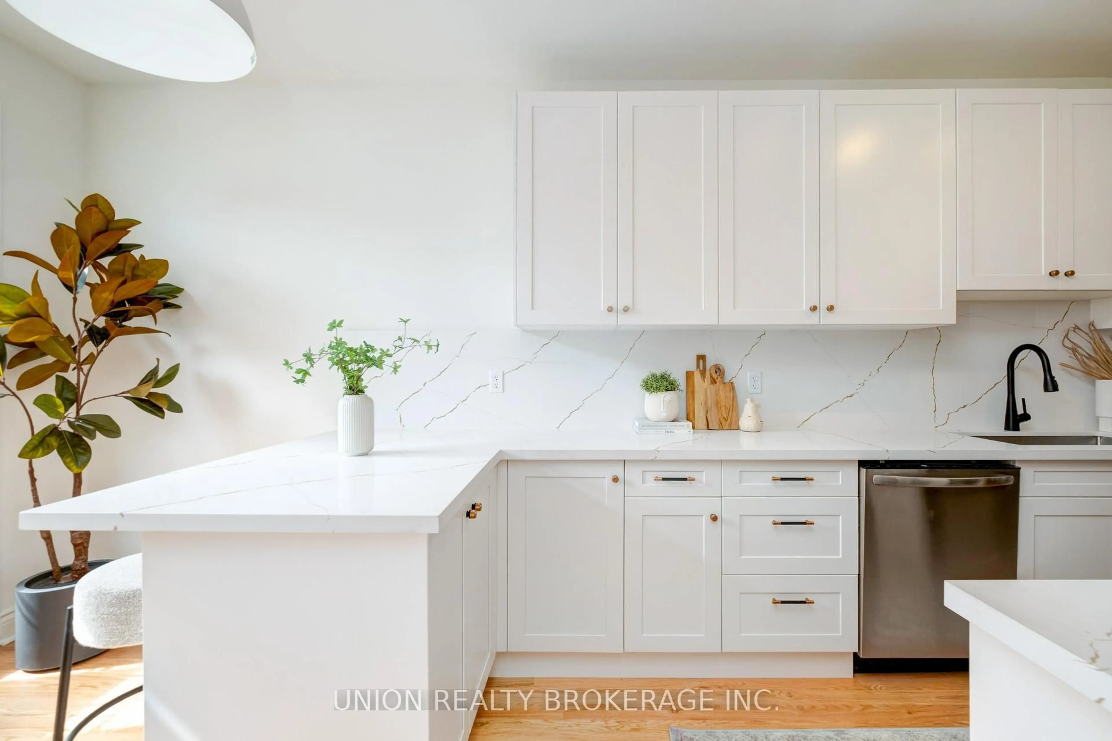 Contemporary kitchen, unknown for 59D Woodbine Ave, Toronto Ontario M4L 3P1