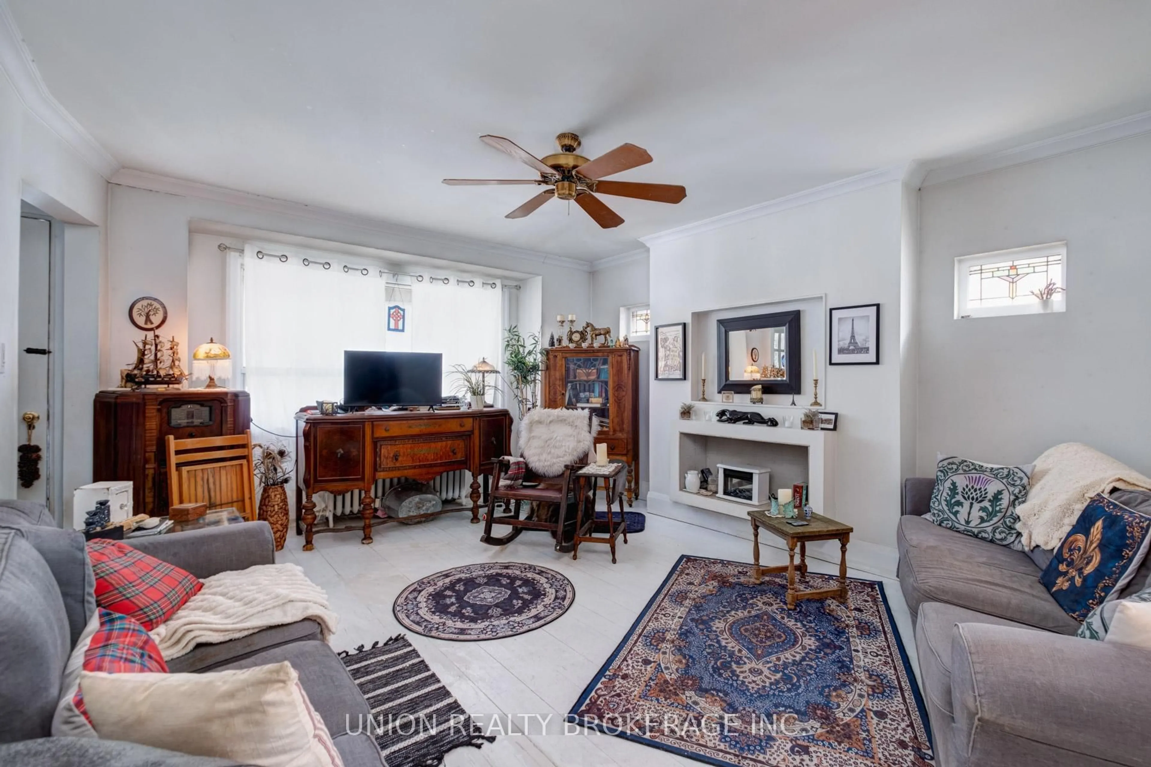 Living room with furniture, unknown for 40 Glen Manor Dr, Toronto Ontario M4E 2X2