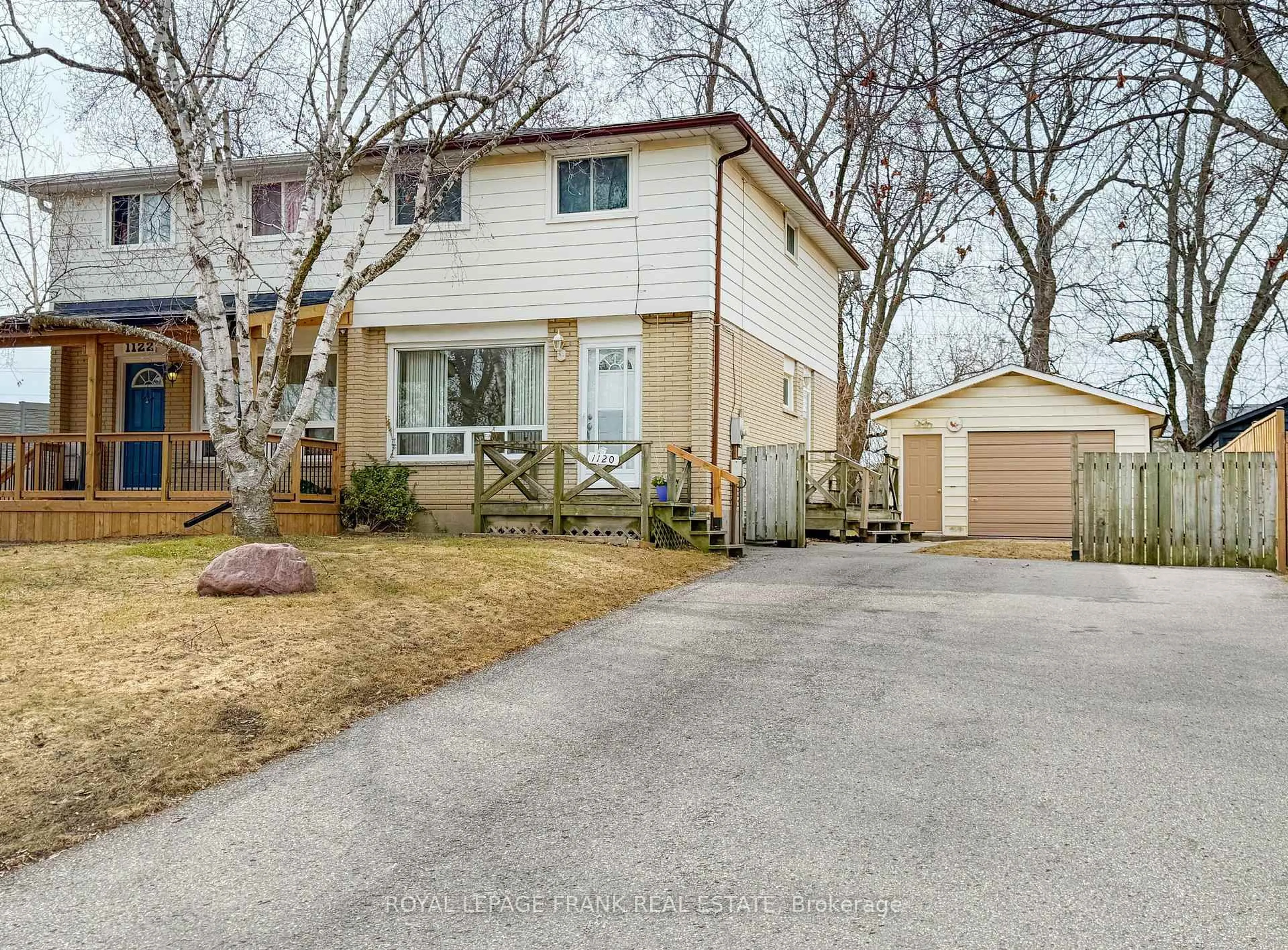 Unknown for 1120 King St, Whitby Ontario L1N 5A8