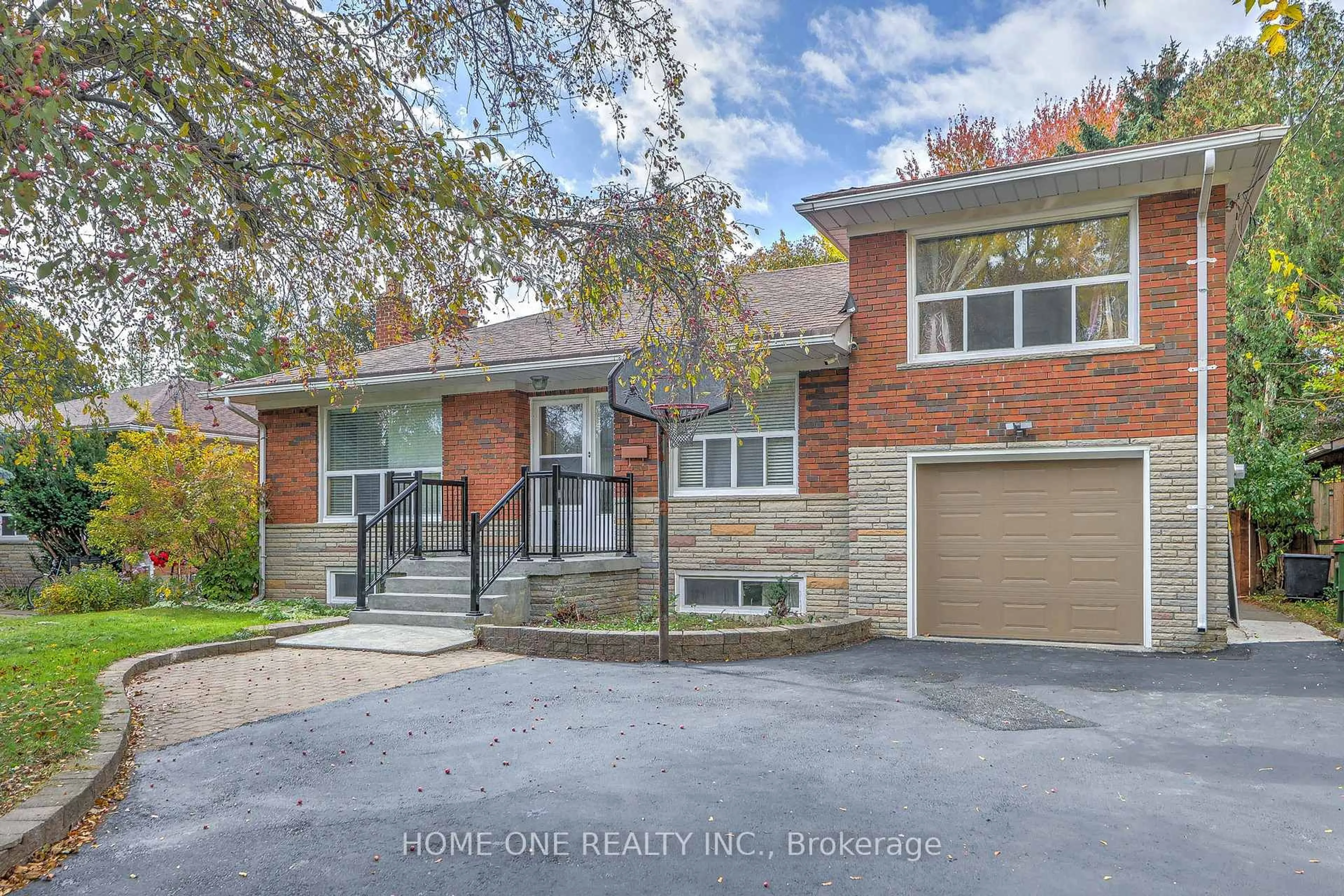 Home with brick exterior material, street for 12 Lauralynn Cres, Toronto Ontario M1S 2H4