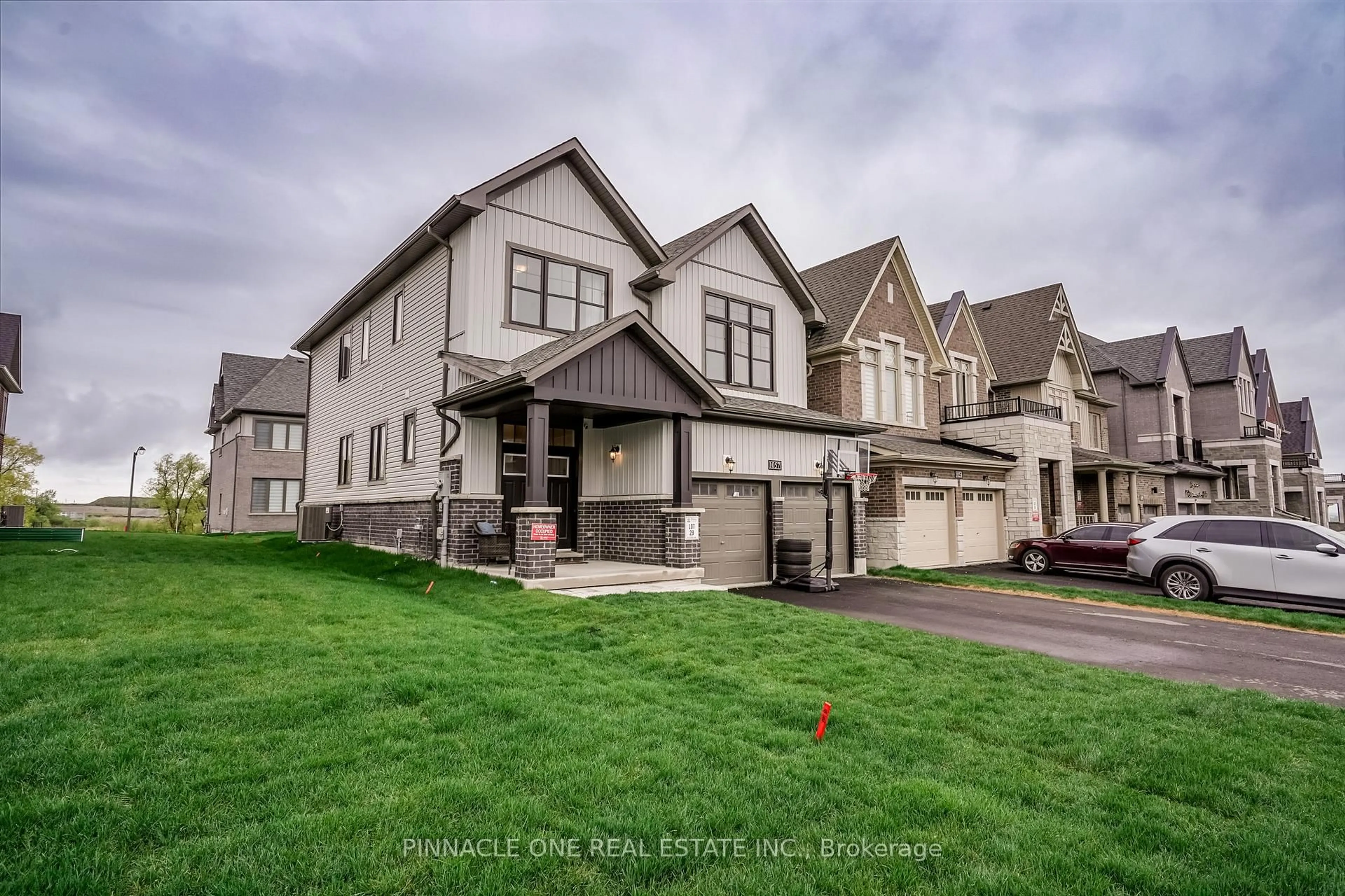 Unknown for 1057 Suddard Ave, Oshawa Ontario L1L 0V5