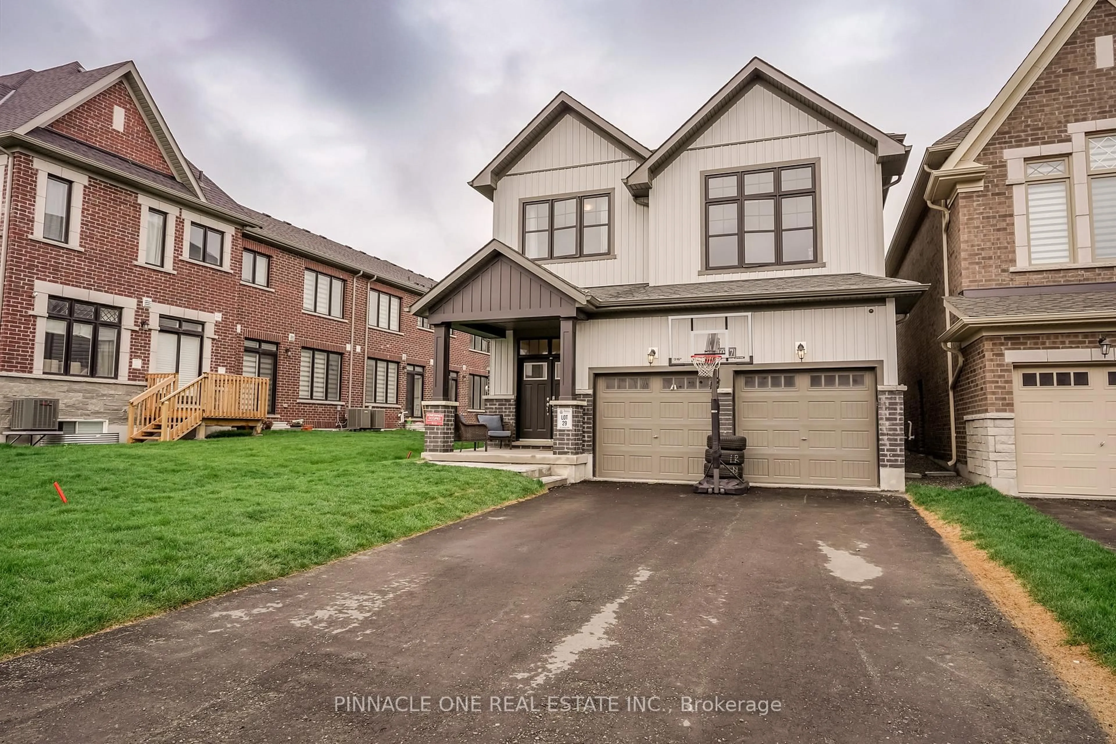 Home with brick exterior material, street for 1057 Suddard Ave, Oshawa Ontario L1L 0V5