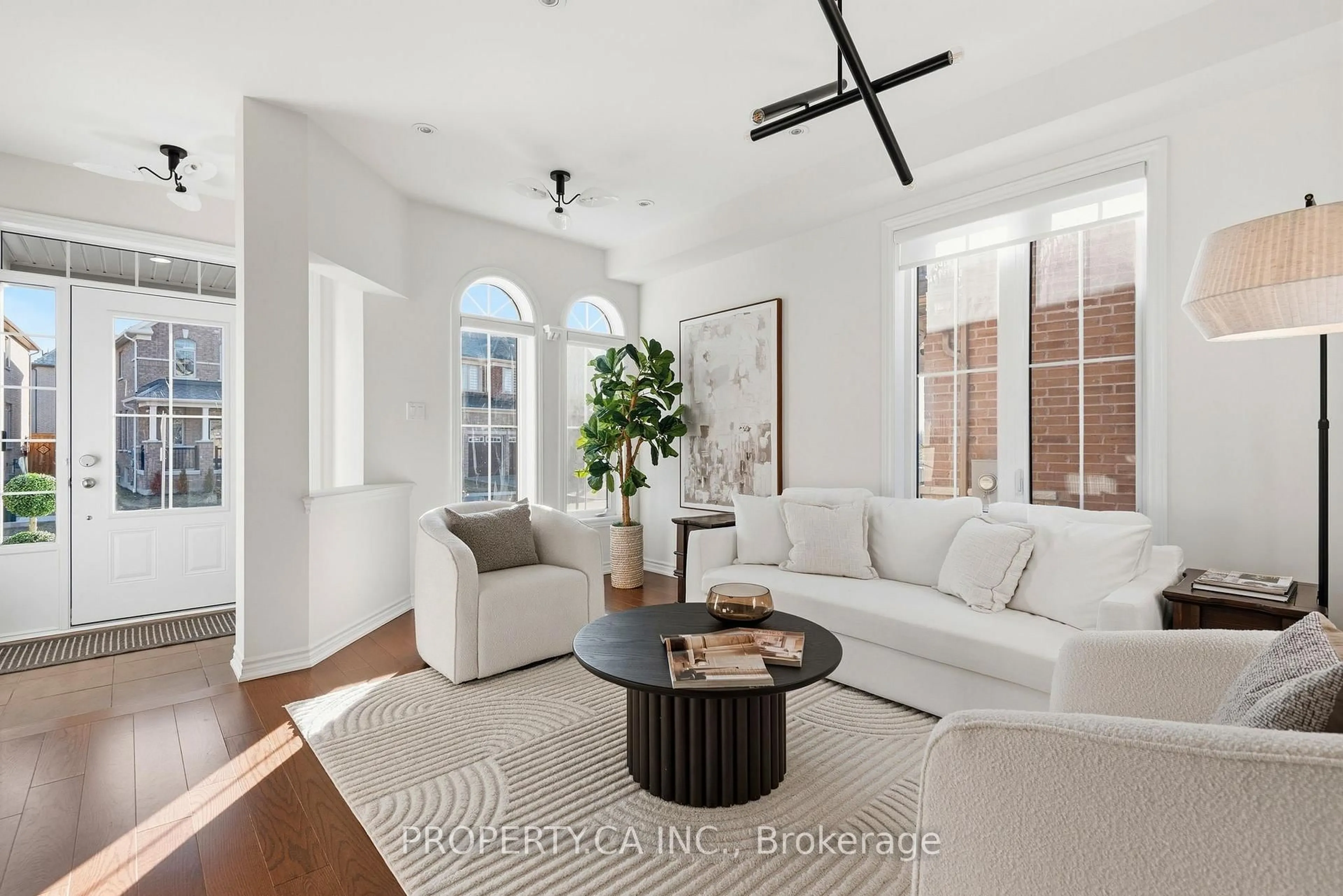 Living room with furniture, unknown for 99 Auckland Dr, Whitby Ontario L1P 0J4