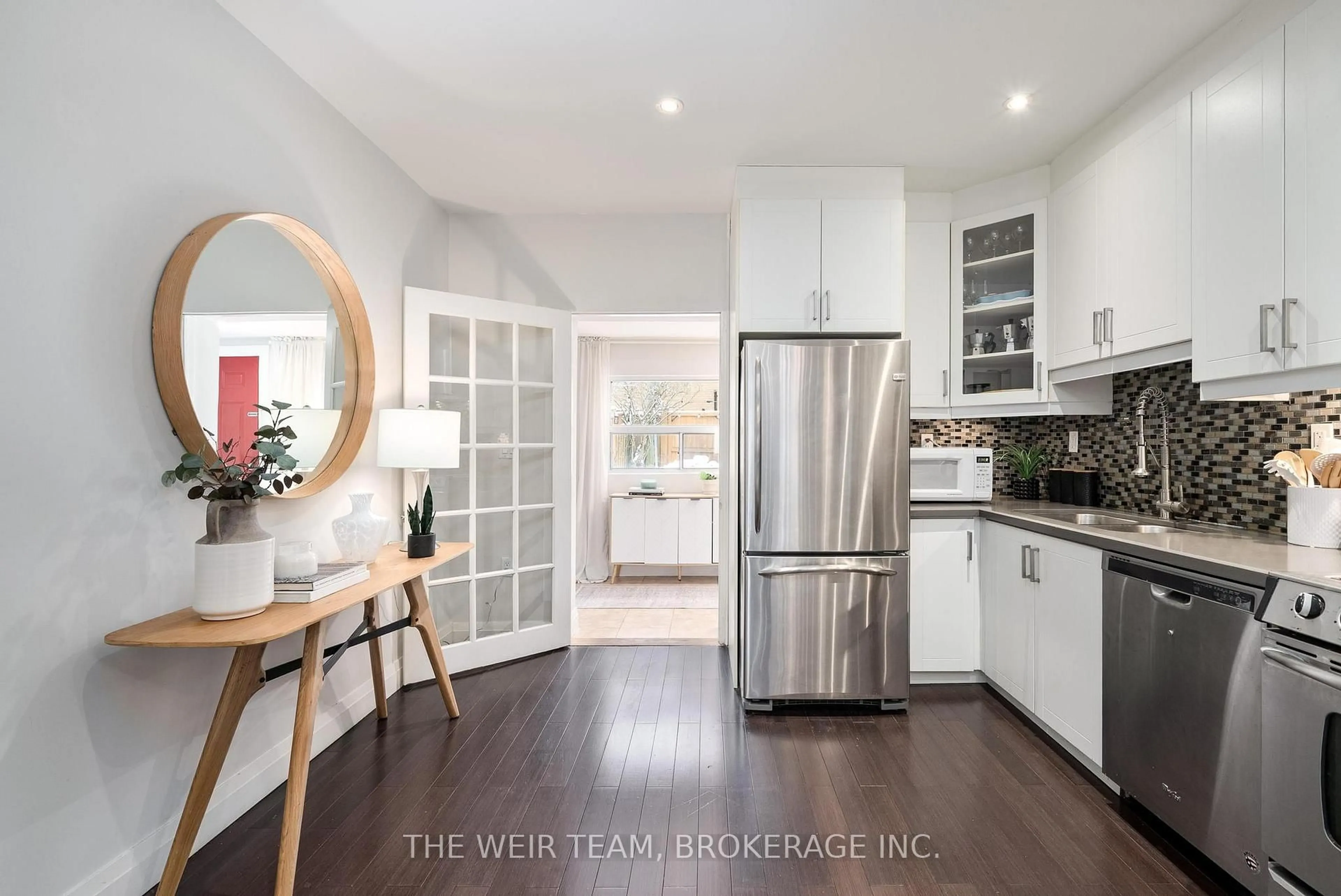 Open concept kitchen, unknown for 793 Woodbine Ave, Toronto Ontario M4E 2J5