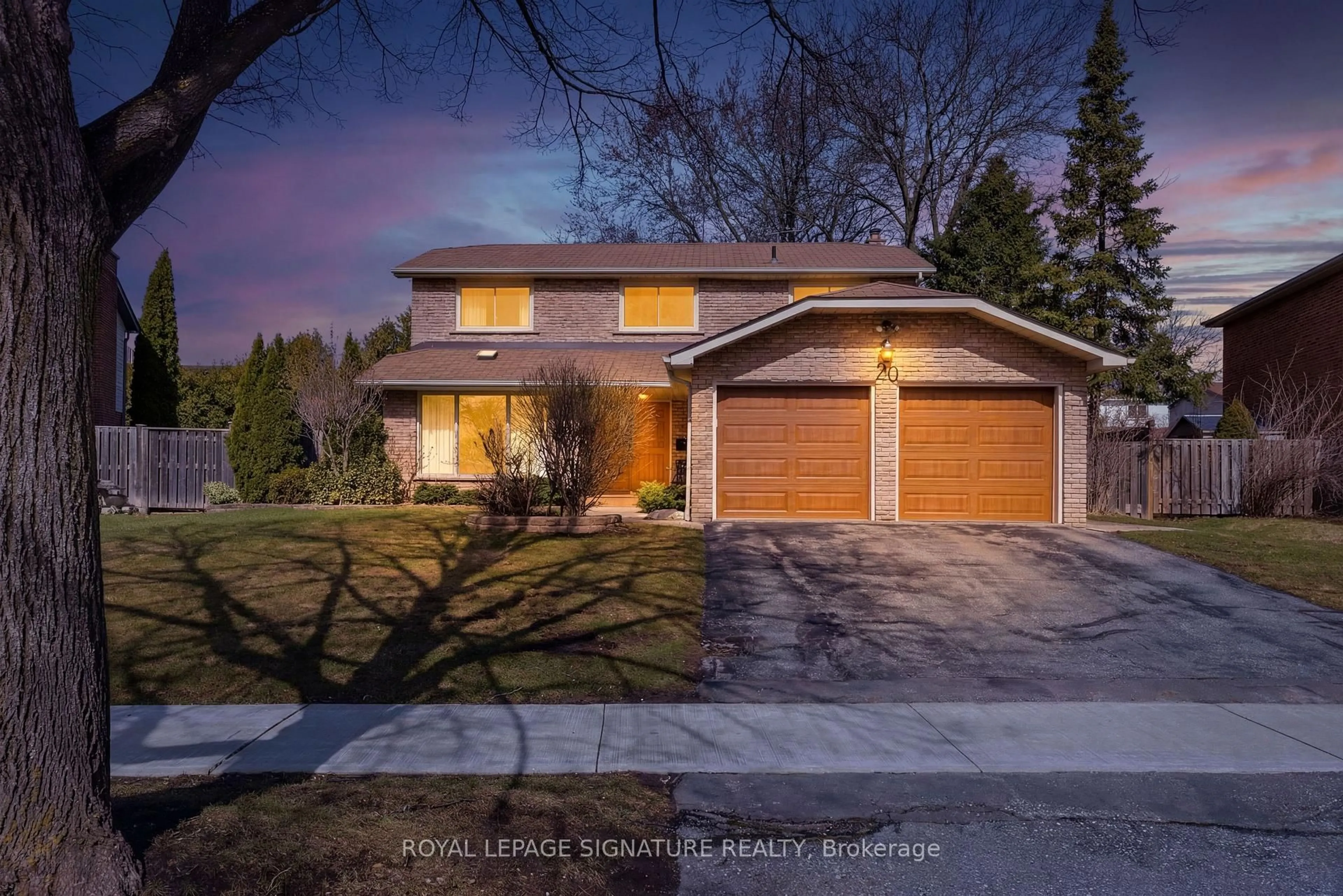 Home with brick exterior material, street for 20 Inverary Cres, Toronto Ontario M1T 2W5