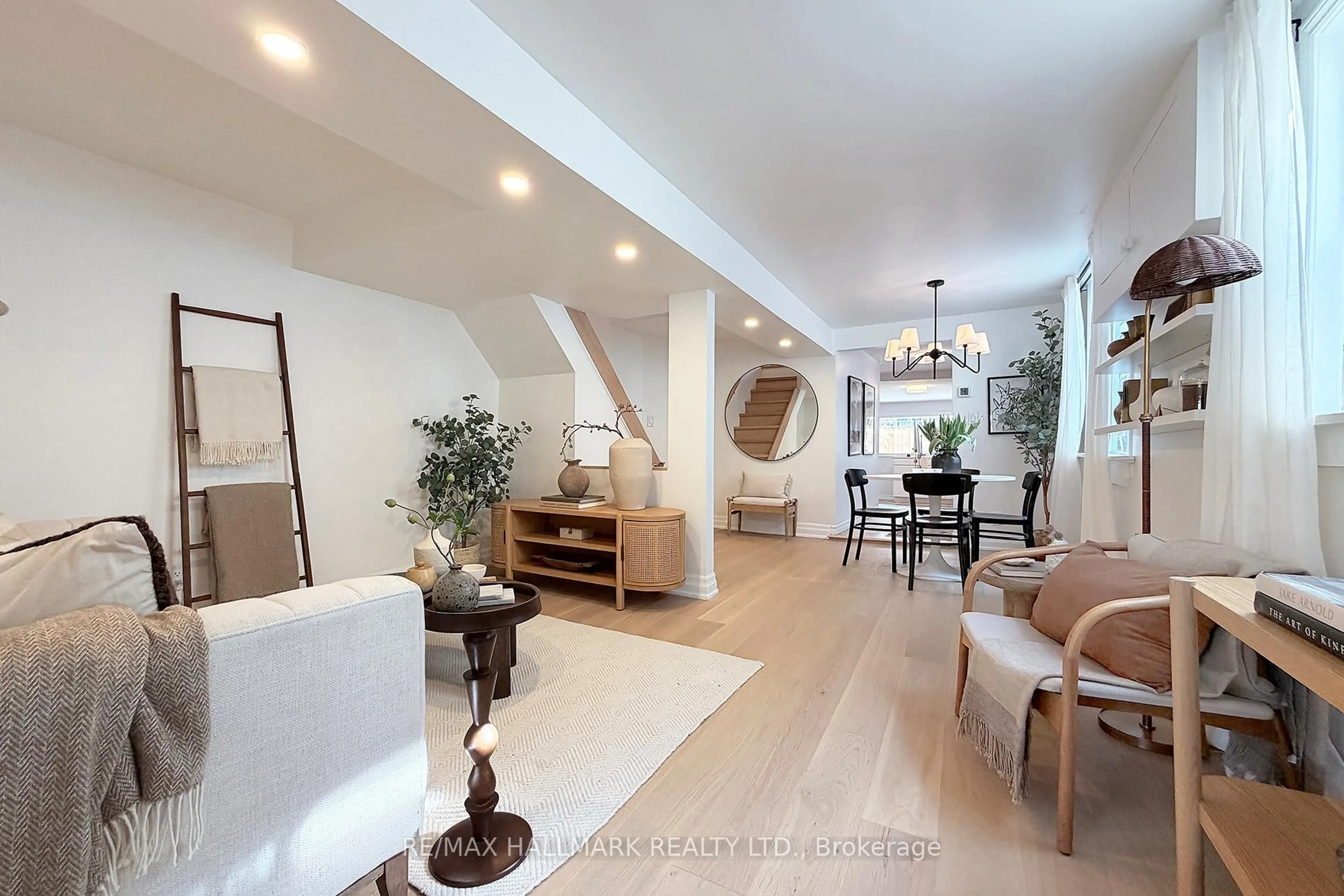 Unknown for 53 Craven Rd, Toronto Ontario M4L 2Z4