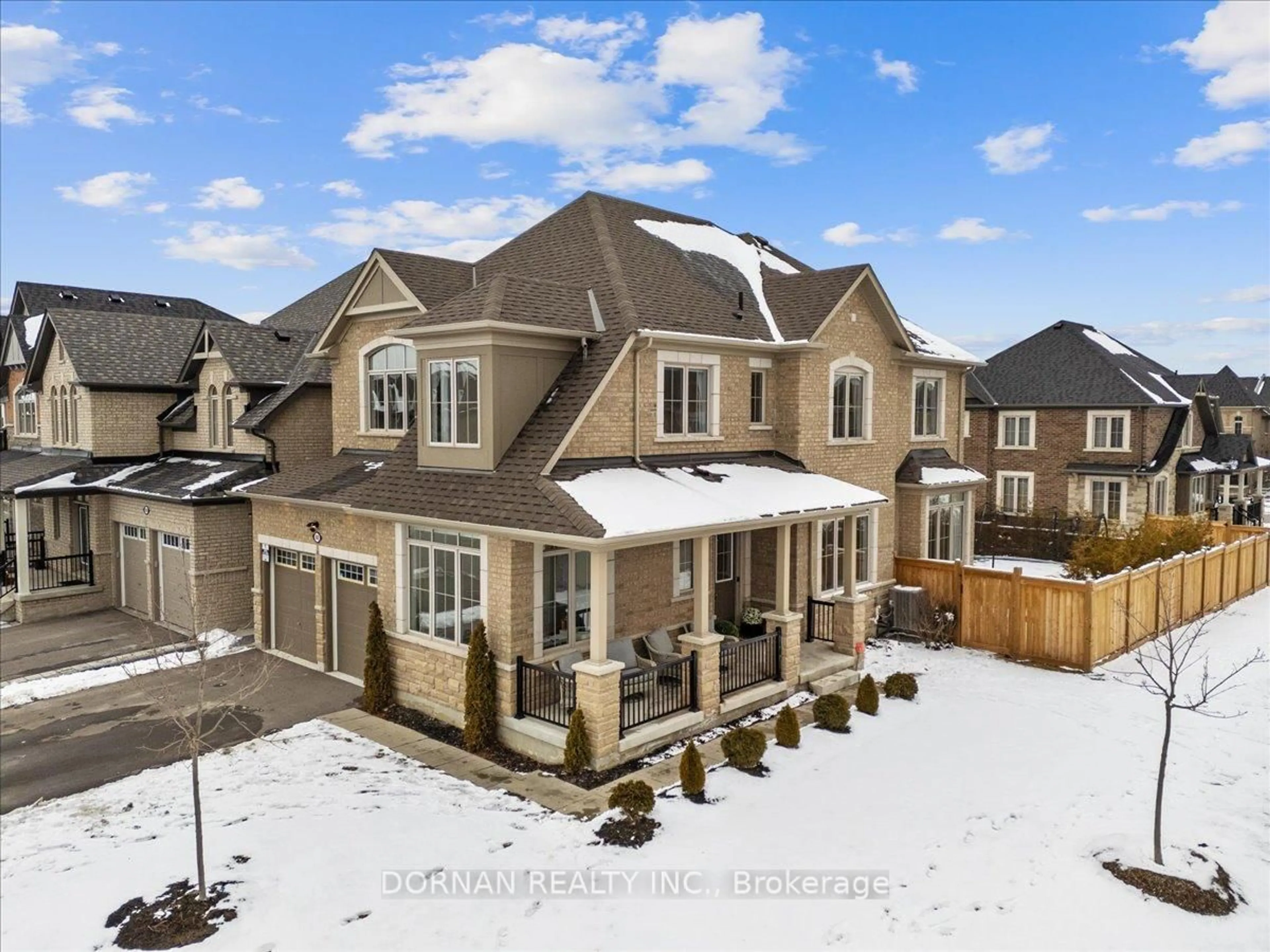 A pic from outside/outdoor area/front of a property/back of a property/a pic from drone, street for 68 Olerud Dr, Whitby Ontario L1P 0J1