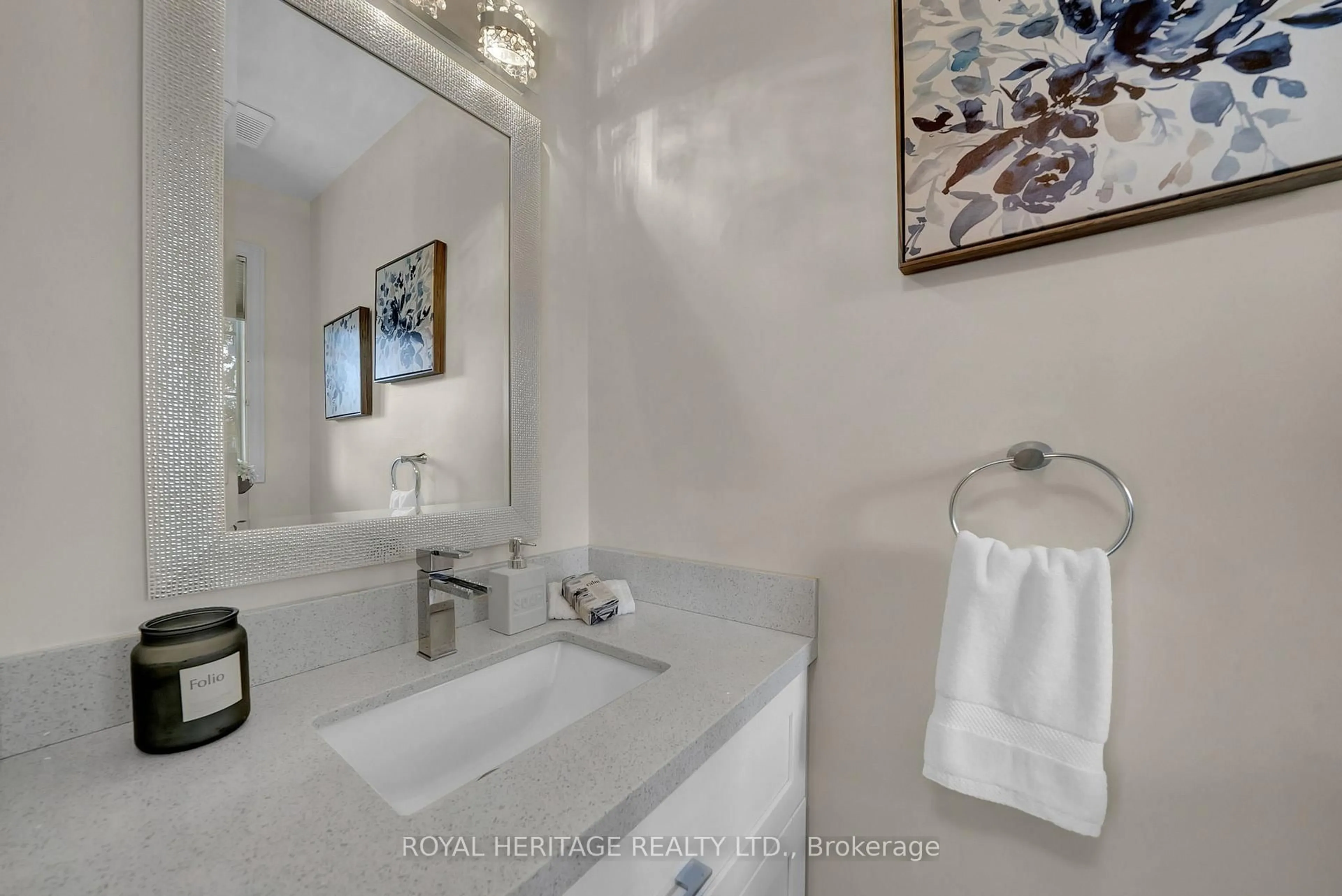 Contemporary bathroom, ceramic/tile floor for 46 Lownie Crt, Clarington Ontario L1C 5C9