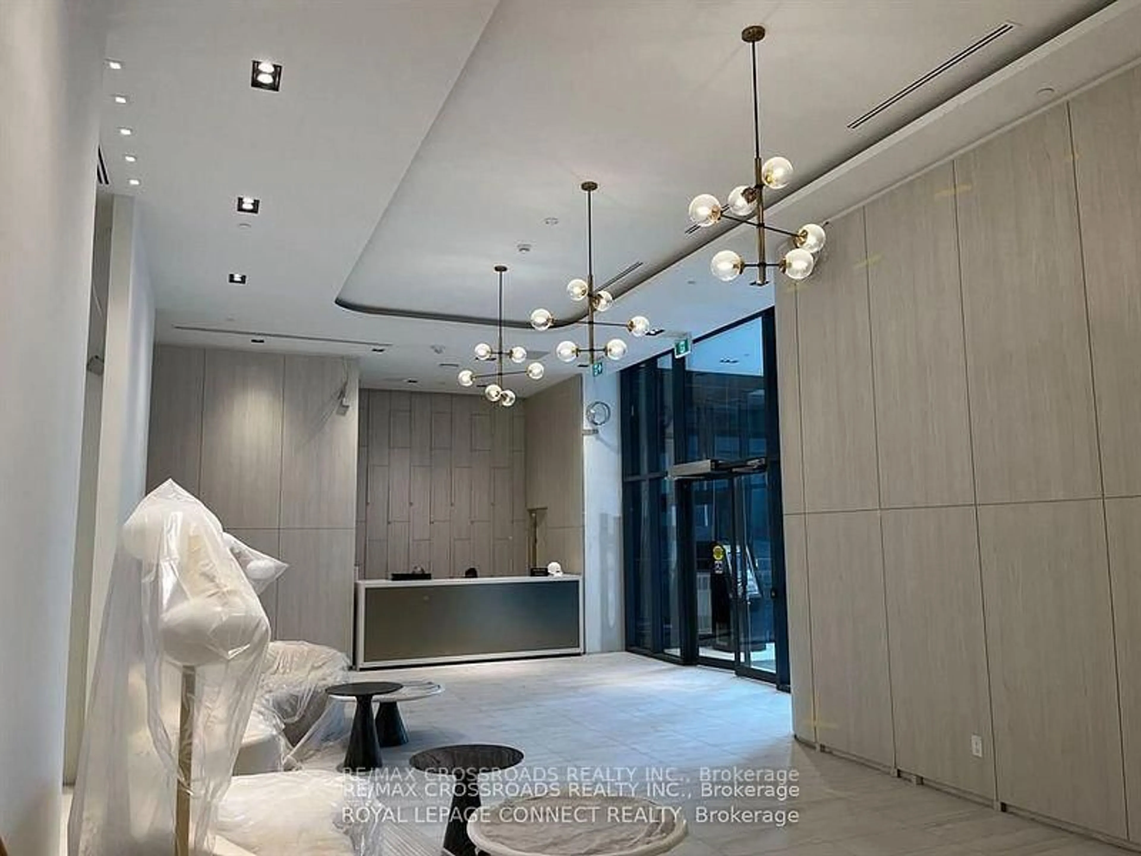 Indoor foyer for 1455 Celebration Dr #1506, Pickering Ontario L1W 0C3