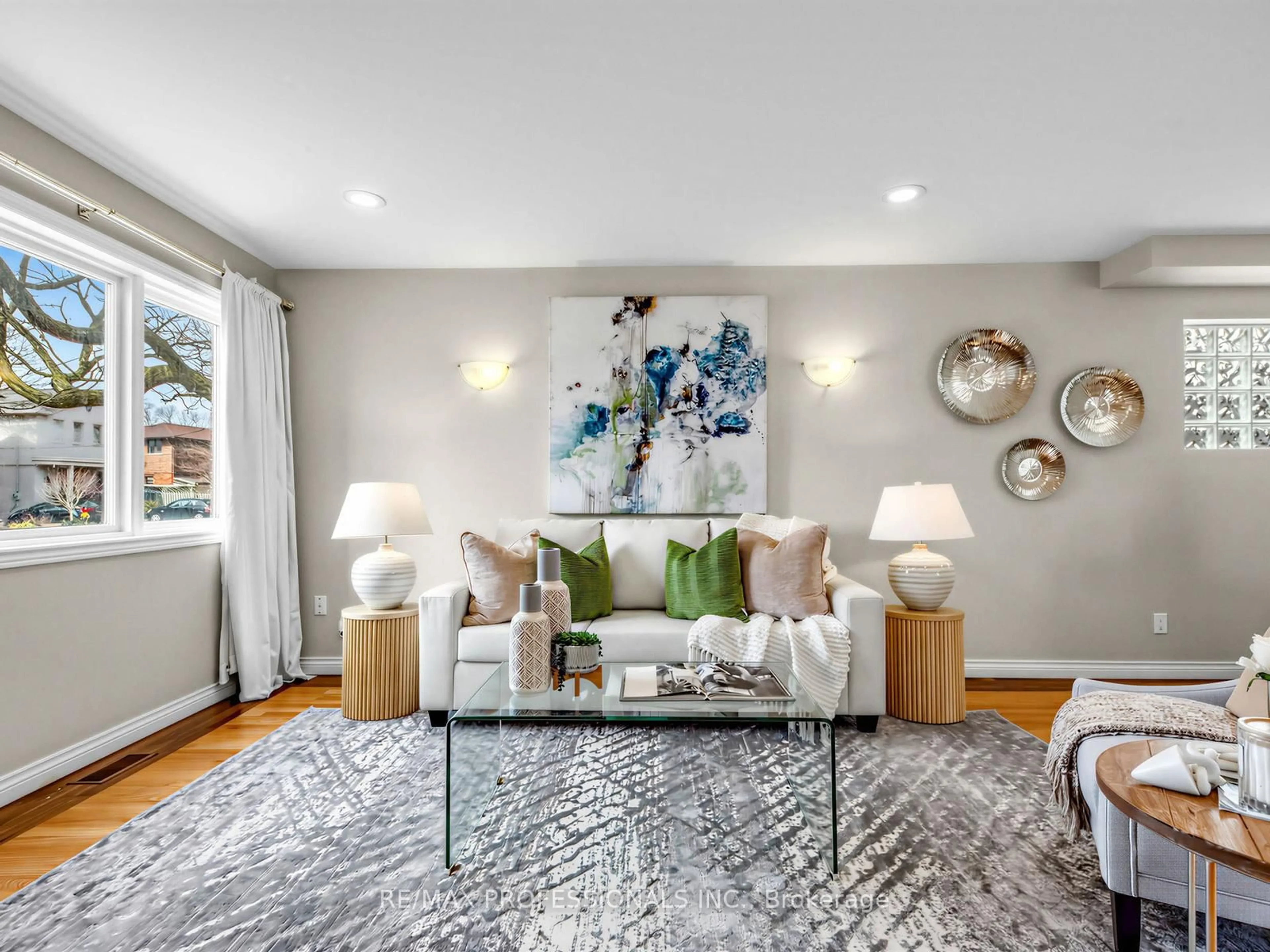 Living room with furniture, unknown for 23 Mckayfield Rd, Toronto Ontario M4J 4P6