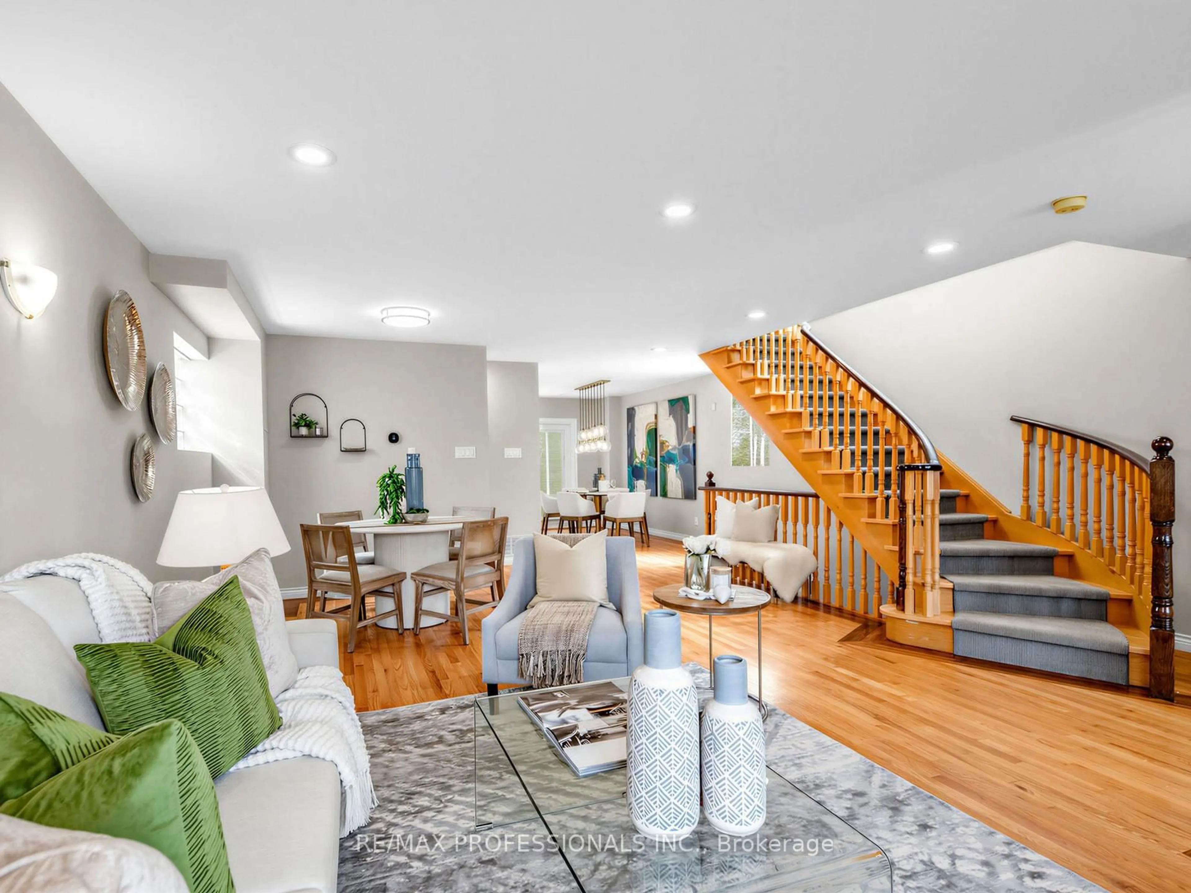 Living room with furniture, unknown for 23 Mckayfield Rd, Toronto Ontario M4J 4P6