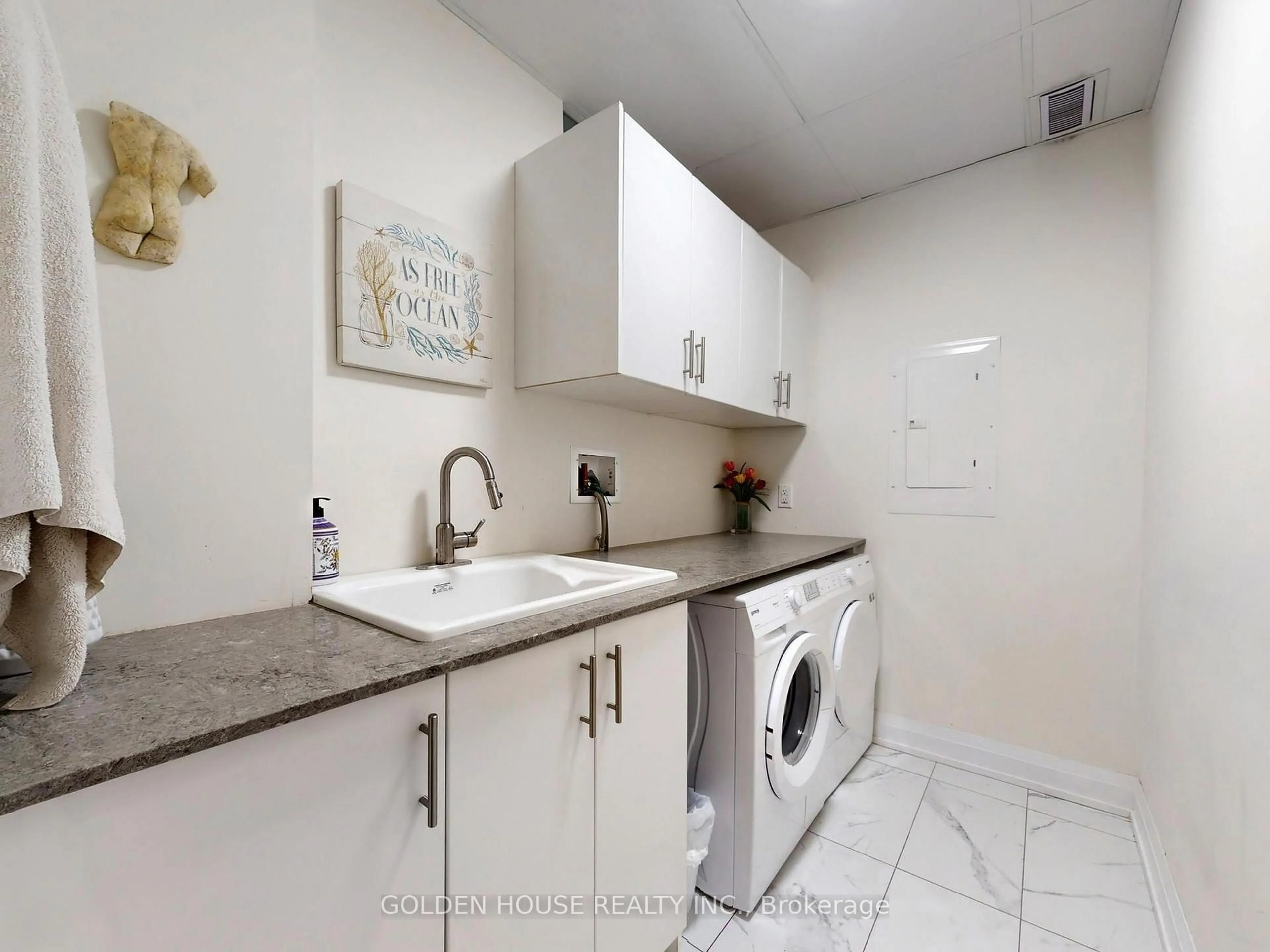 Laundry room for 200 Woodbine Ave #403, Toronto Ontario M4L 3P2