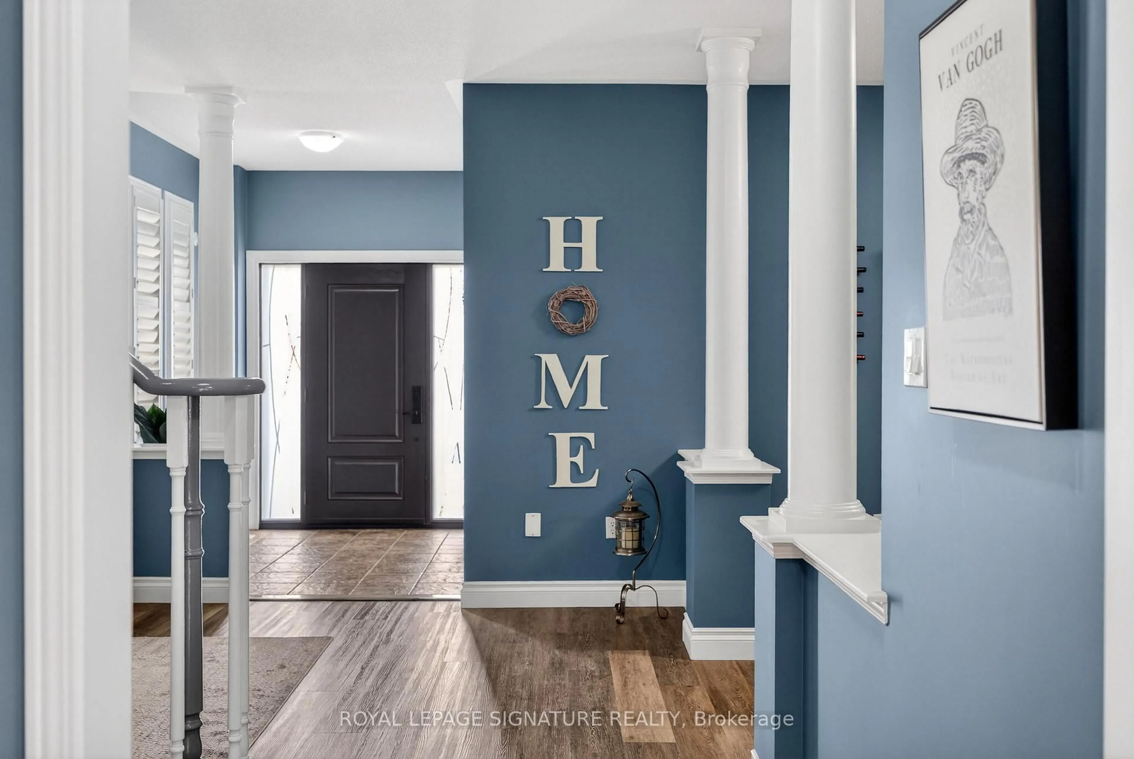 Indoor entryway for 1756 Arborwood Dr, Oshawa Ontario L1K 0R6