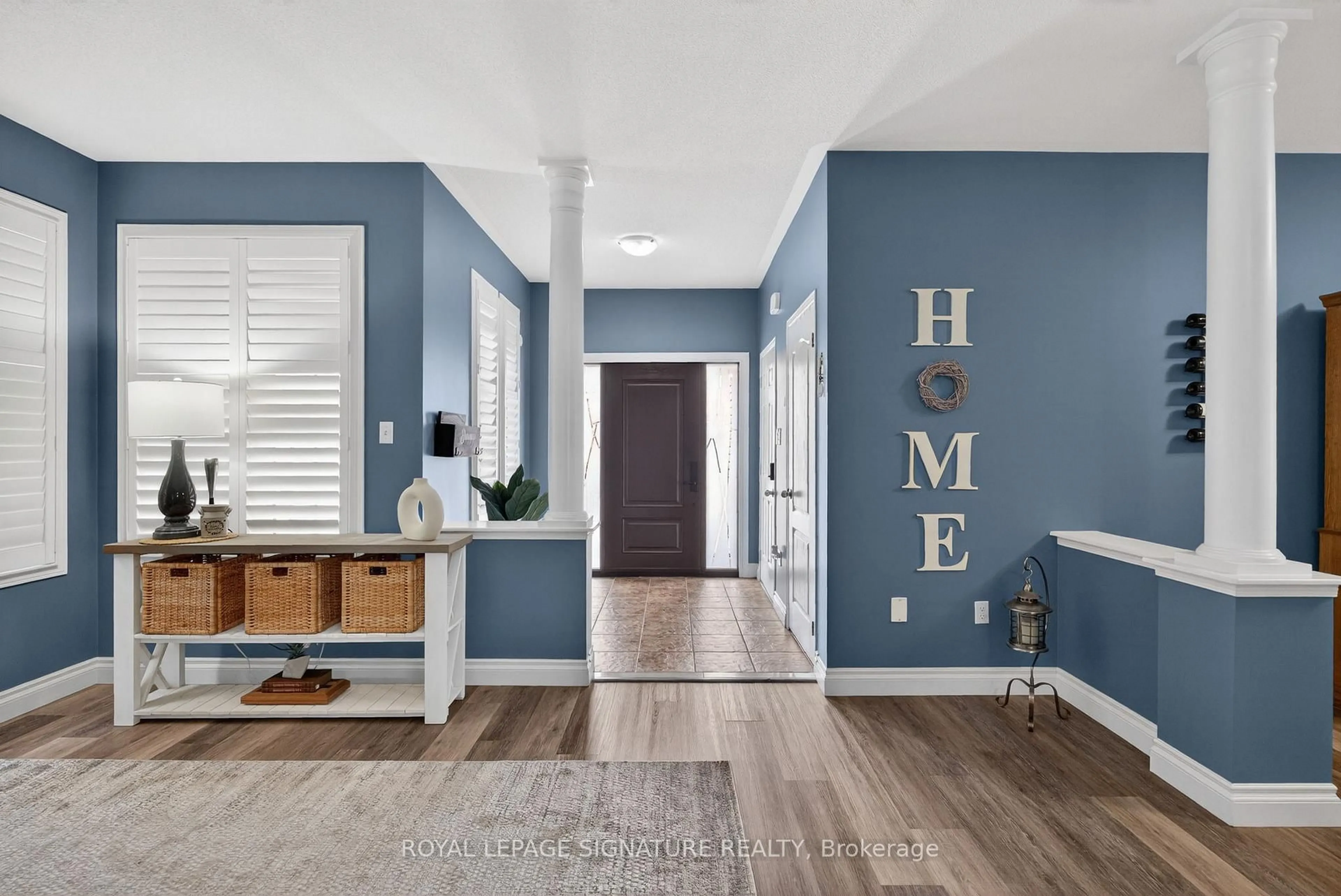 Indoor entryway for 1756 Arborwood Dr, Oshawa Ontario L1K 0R6