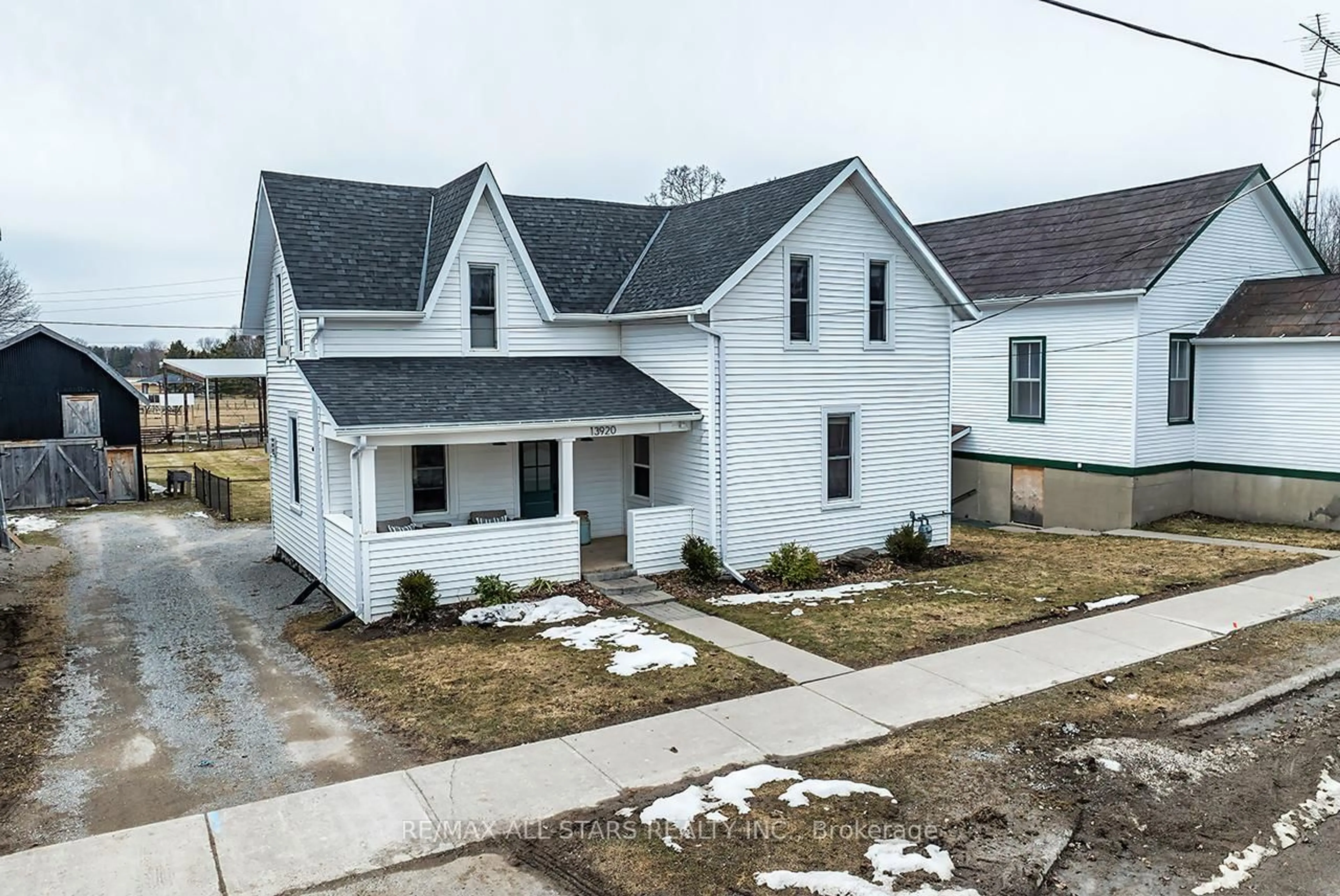 A pic from outside/outdoor area/front of a property/back of a property/a pic from drone, street for 13920 Old Scugog Rd, Scugog Ontario L0B 1B0