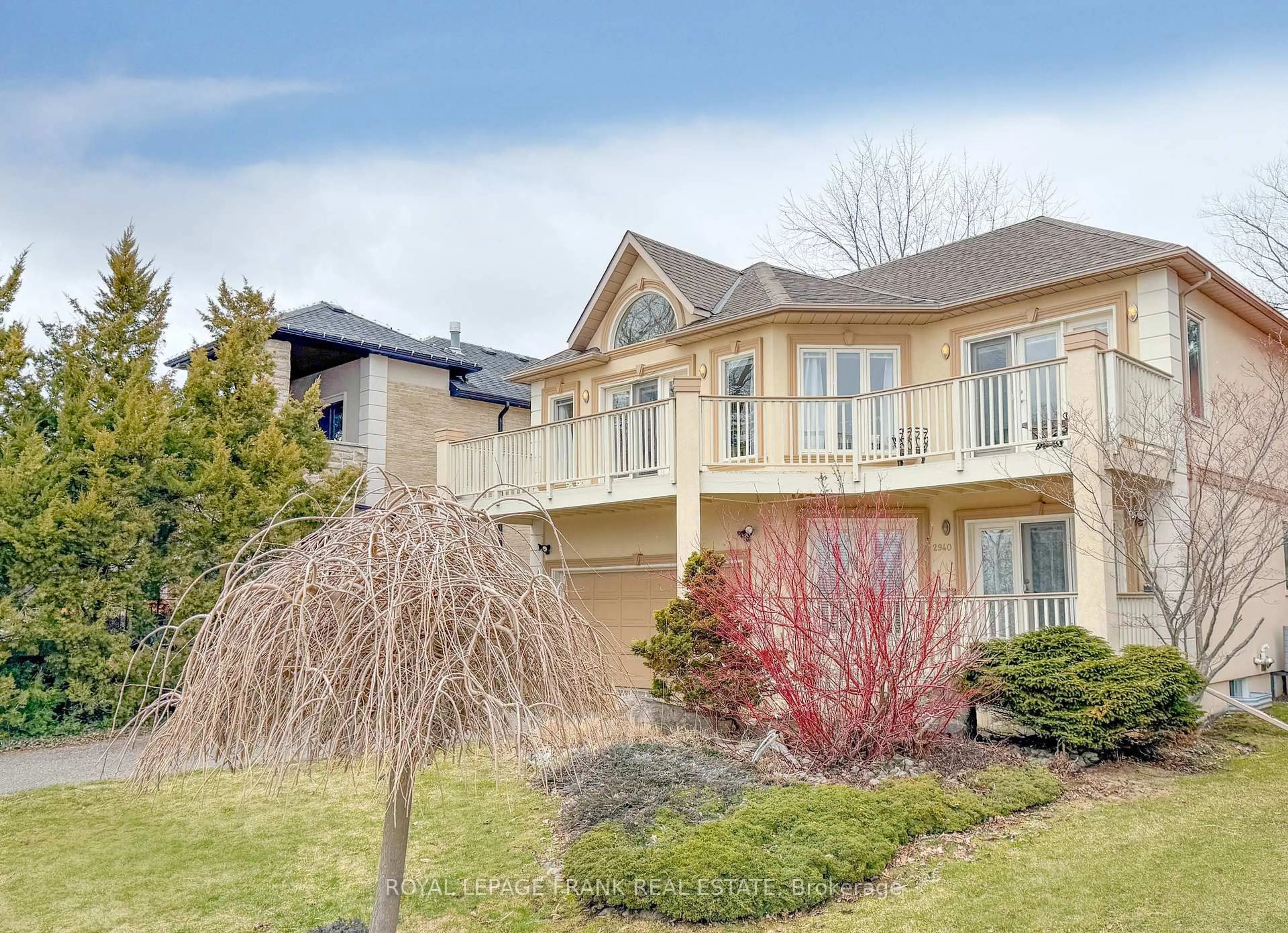 Home with vinyl exterior material, water/lake/river/ocean view for 2940 Lakeview Blvd, Ajax Ontario L1S 1A3